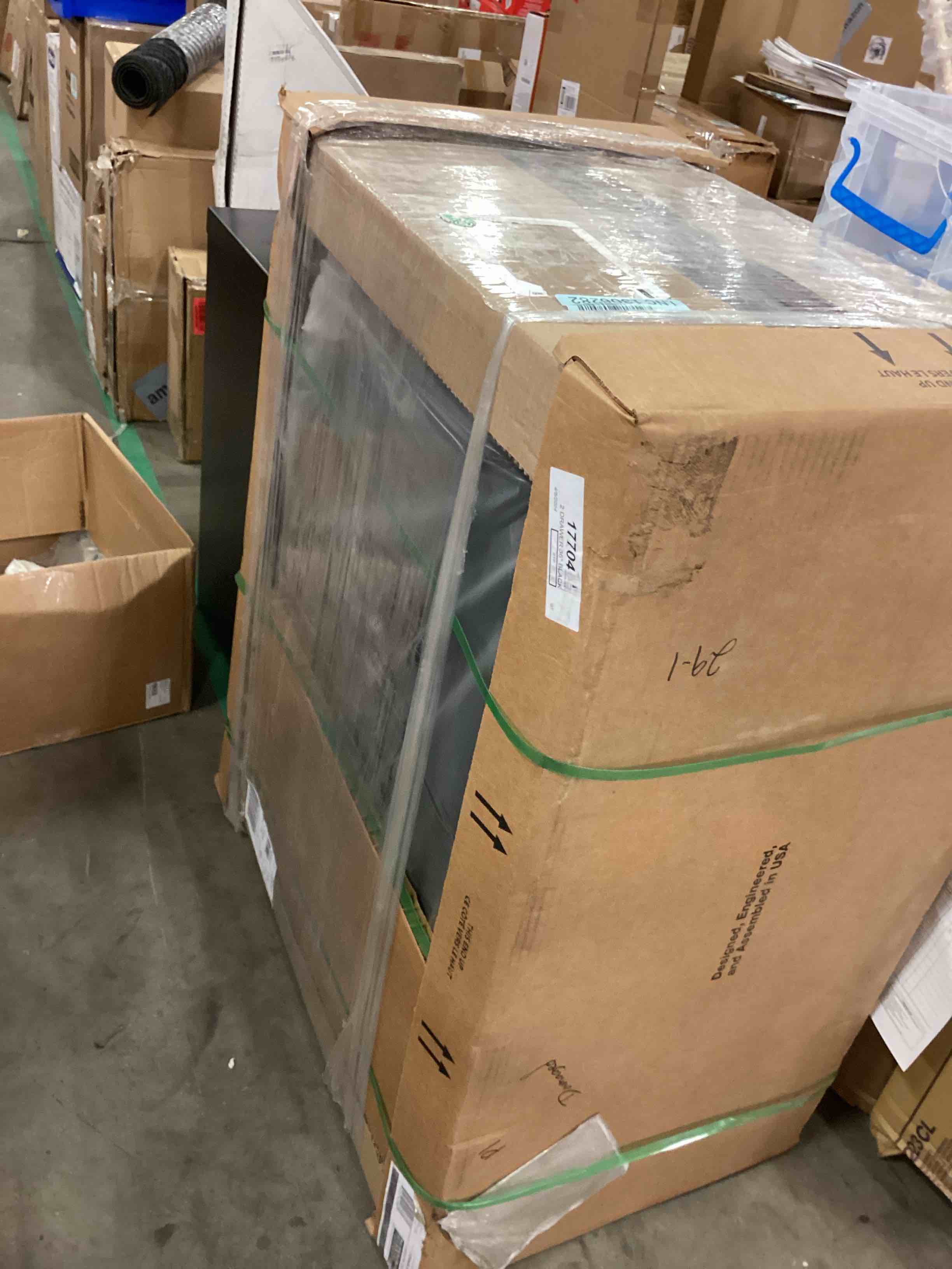https://s3.amazonaws.com/lotting-images-prod/bidfta/BRN1904668_1745589767051.jpeg