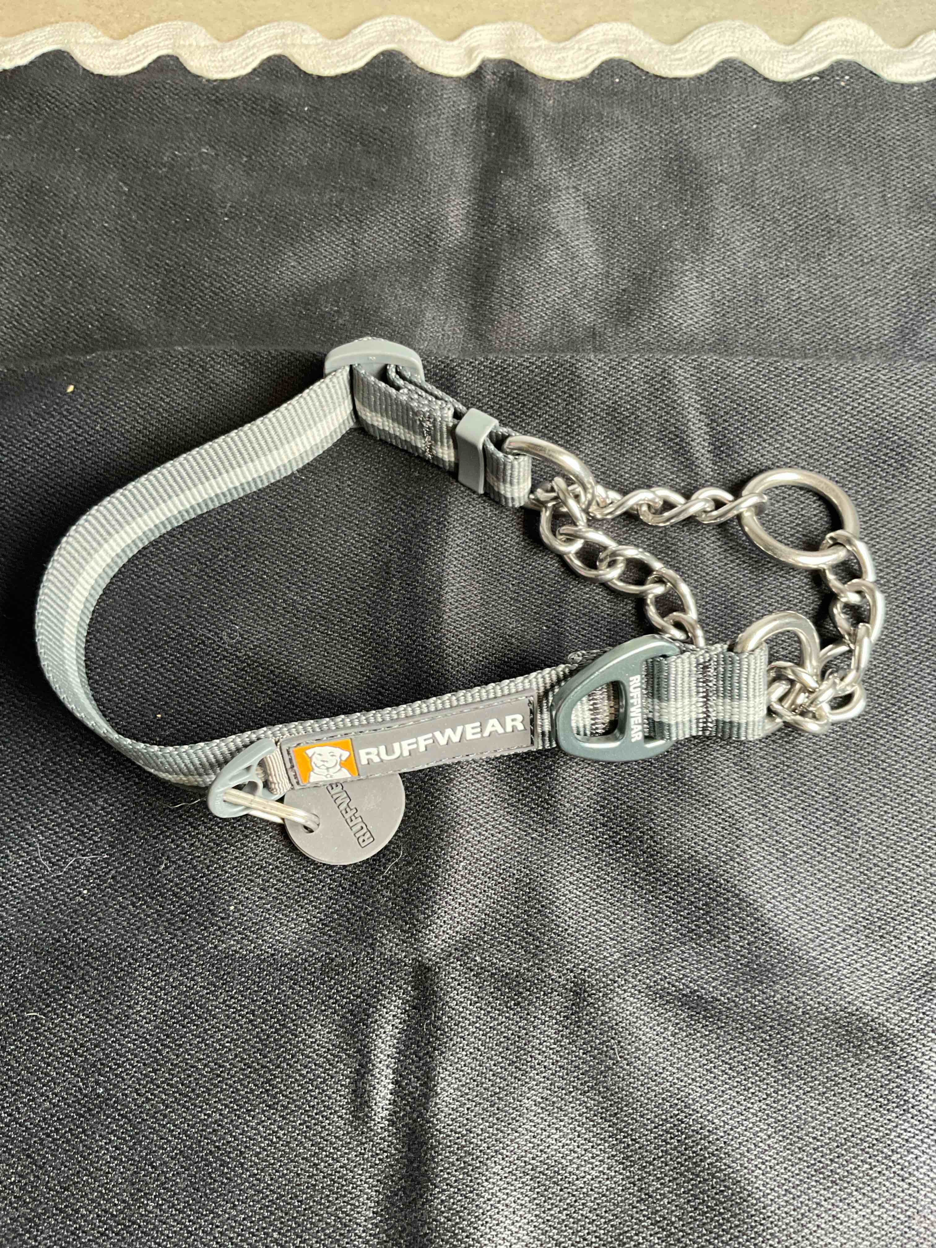 https://s3.amazonaws.com/lotting-images-prod/bidfta/BRN1907813_1751907345030.jpeg