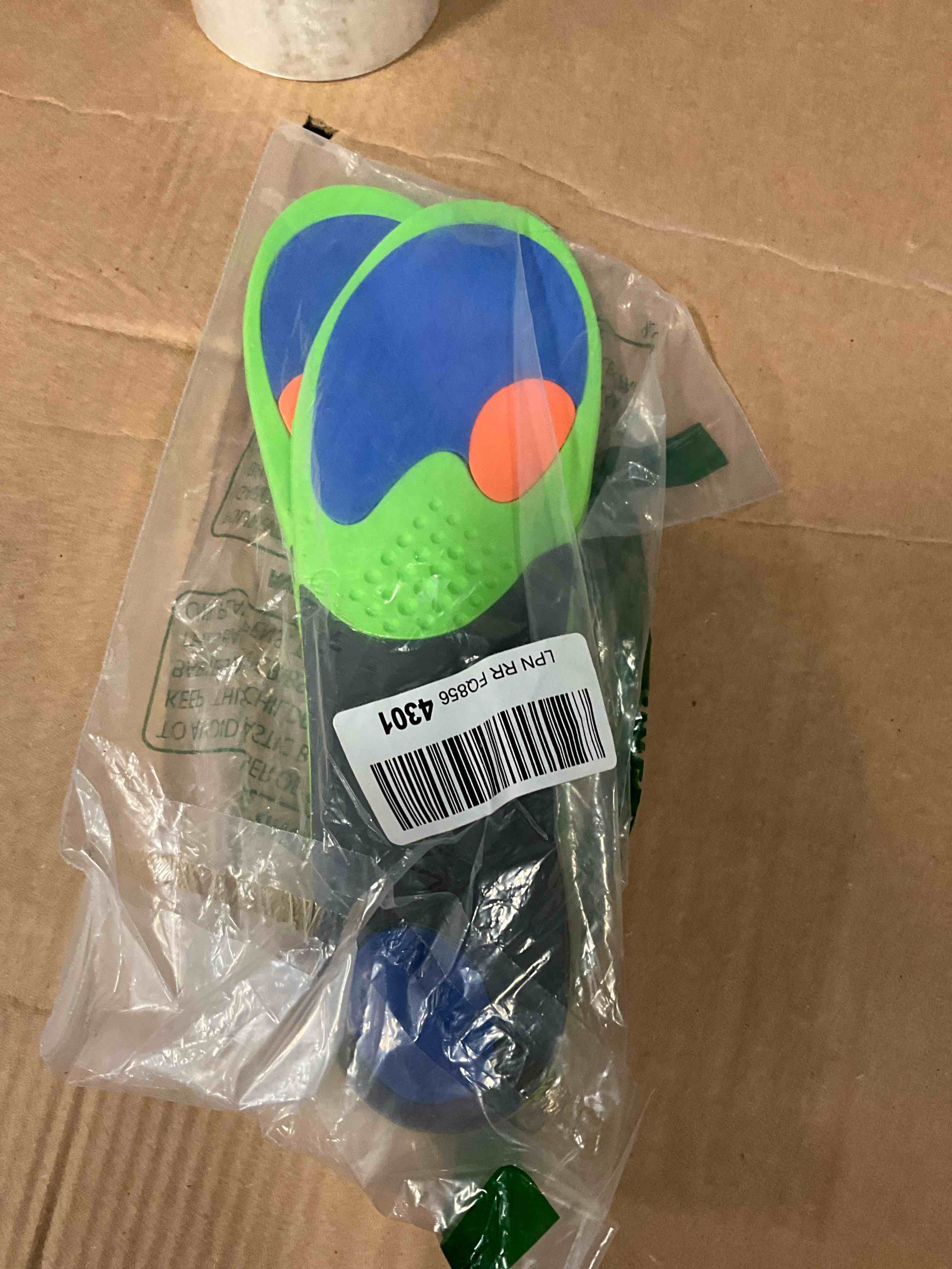 https://s3.amazonaws.com/lotting-images-prod/bidfta/BRN1907882_1752159480969.jpeg