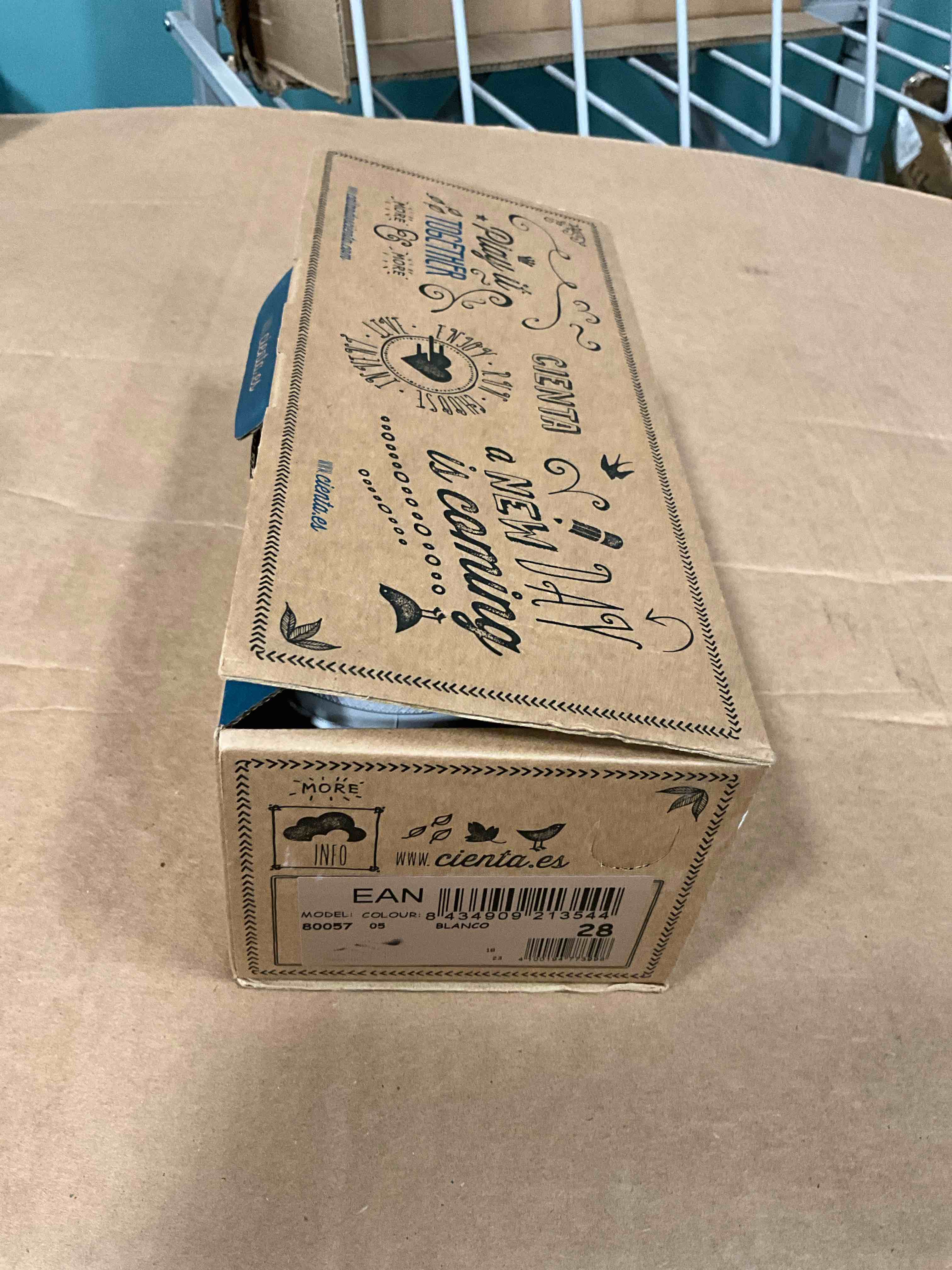 https://s3.amazonaws.com/lotting-images-prod/bidfta/BRN1907897_1752161396528.jpeg