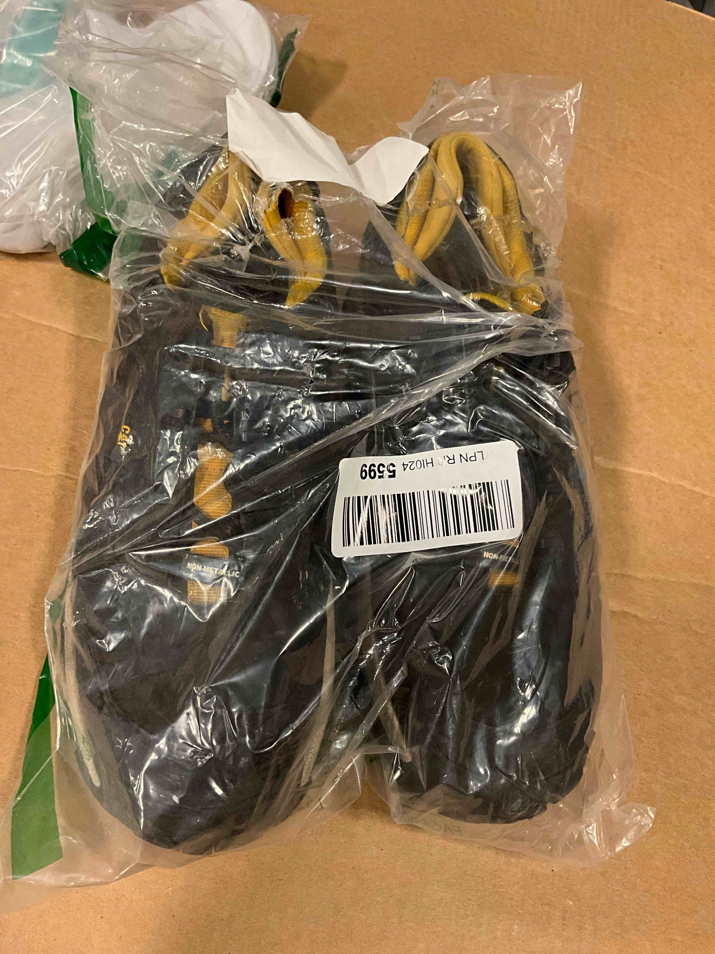 https://s3.amazonaws.com/lotting-images-prod/bidfta/BRN1907908_1752162775721.jpeg