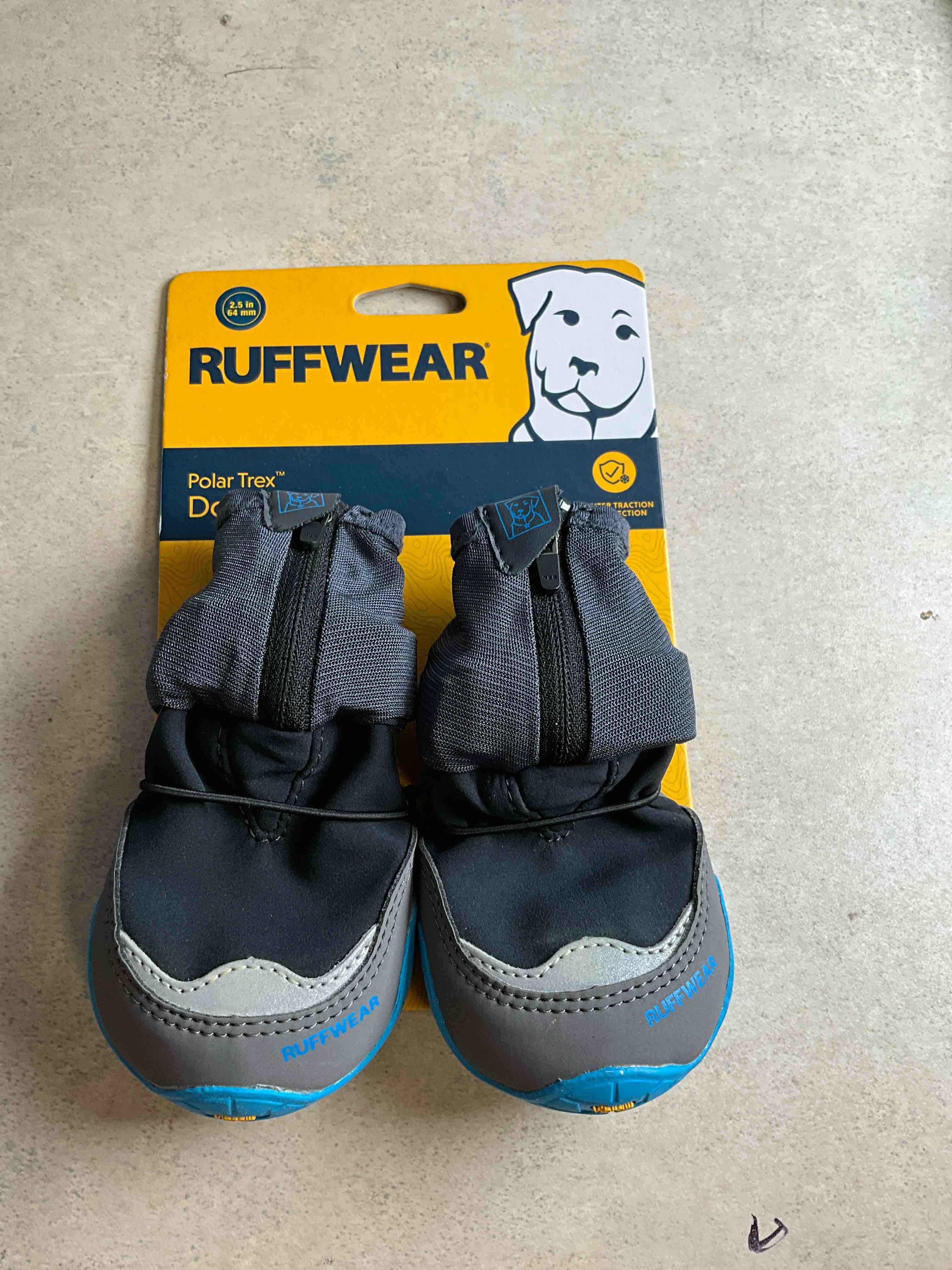 https://s3.amazonaws.com/lotting-images-prod/bidfta/BRN1908047_1752599633427.jpeg