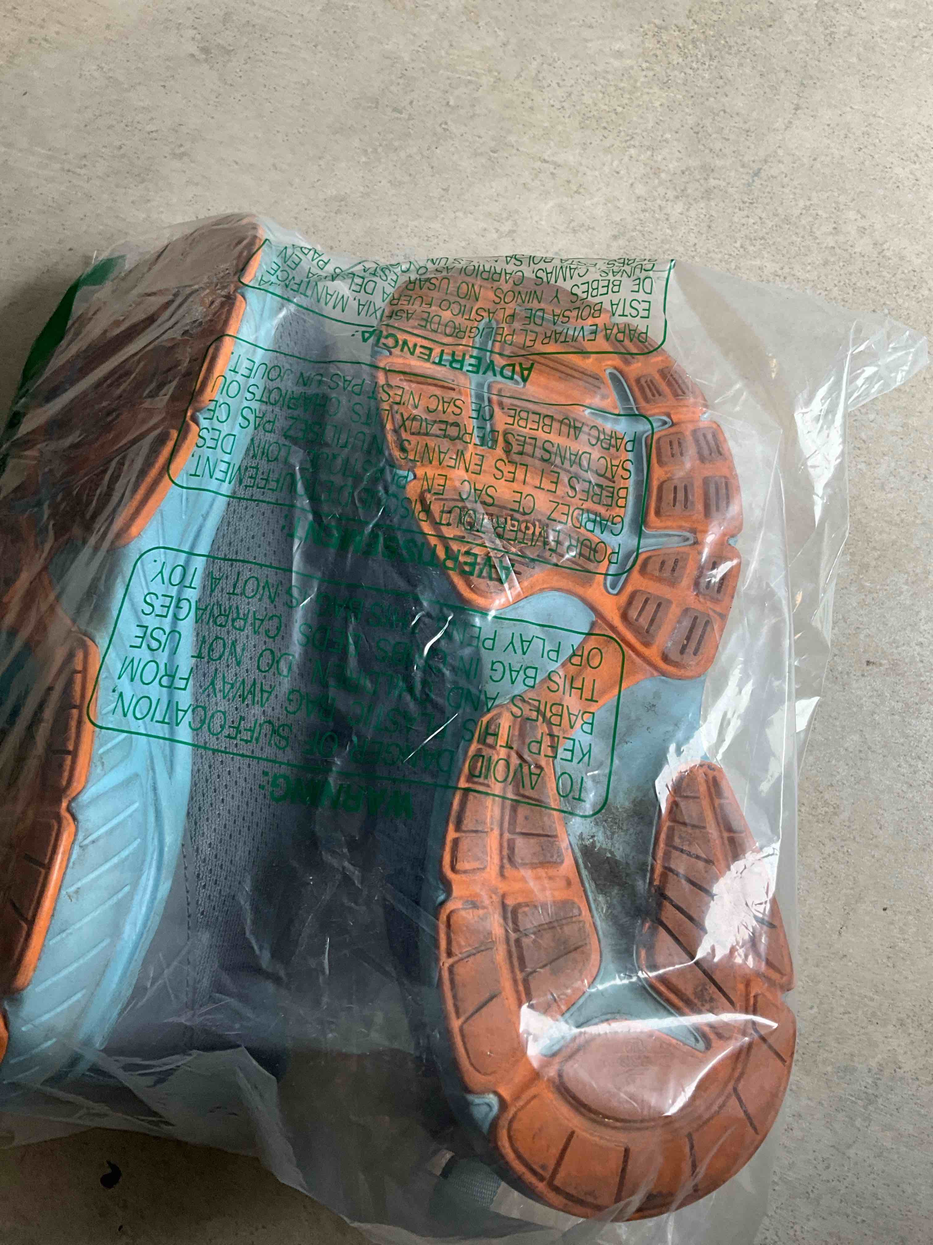 https://s3.amazonaws.com/lotting-images-prod/bidfta/BRN1908347_1753199741293.jpeg