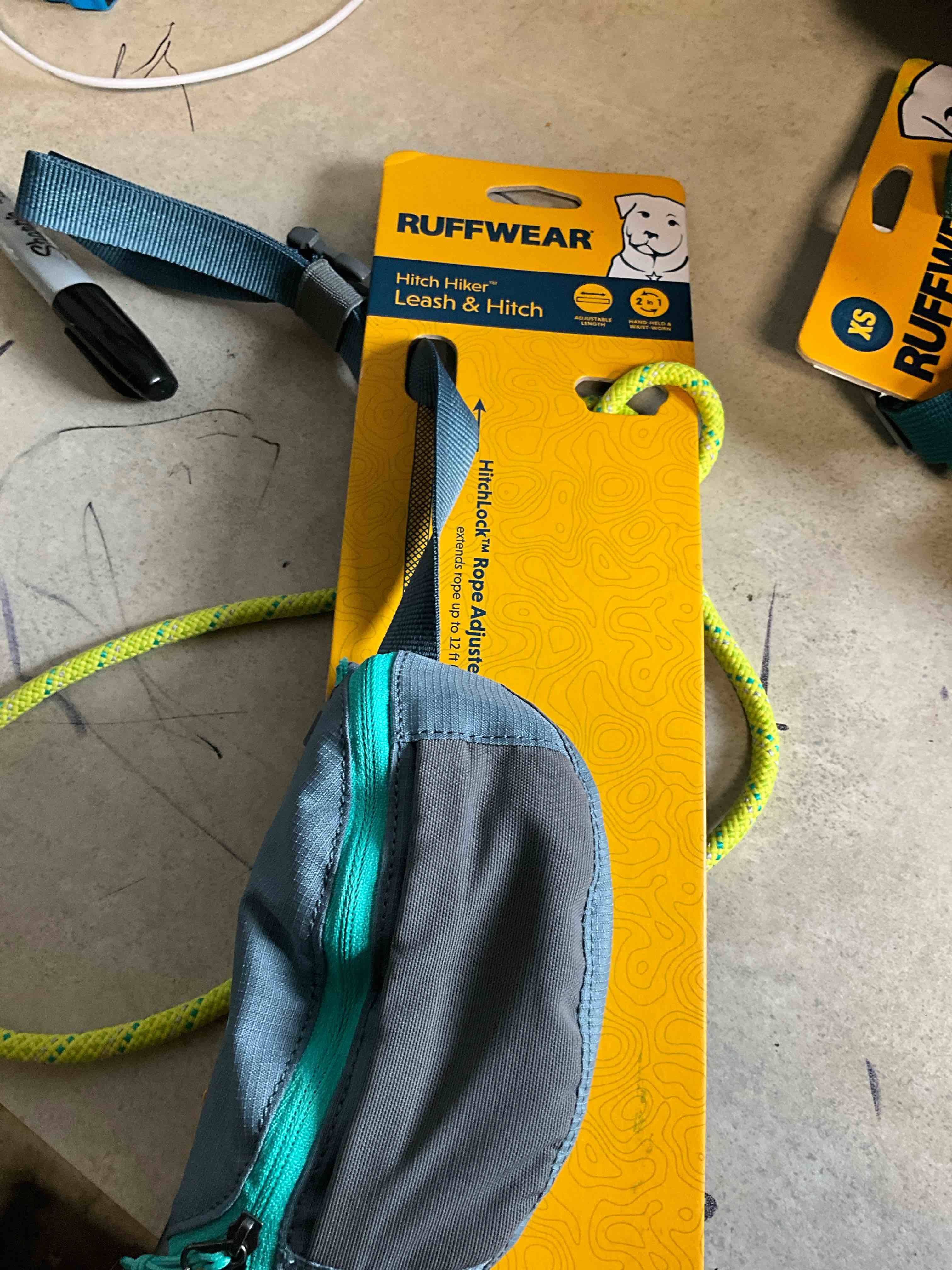https://s3.amazonaws.com/lotting-images-prod/bidfta/BRN1908405_1753282187776.jpeg