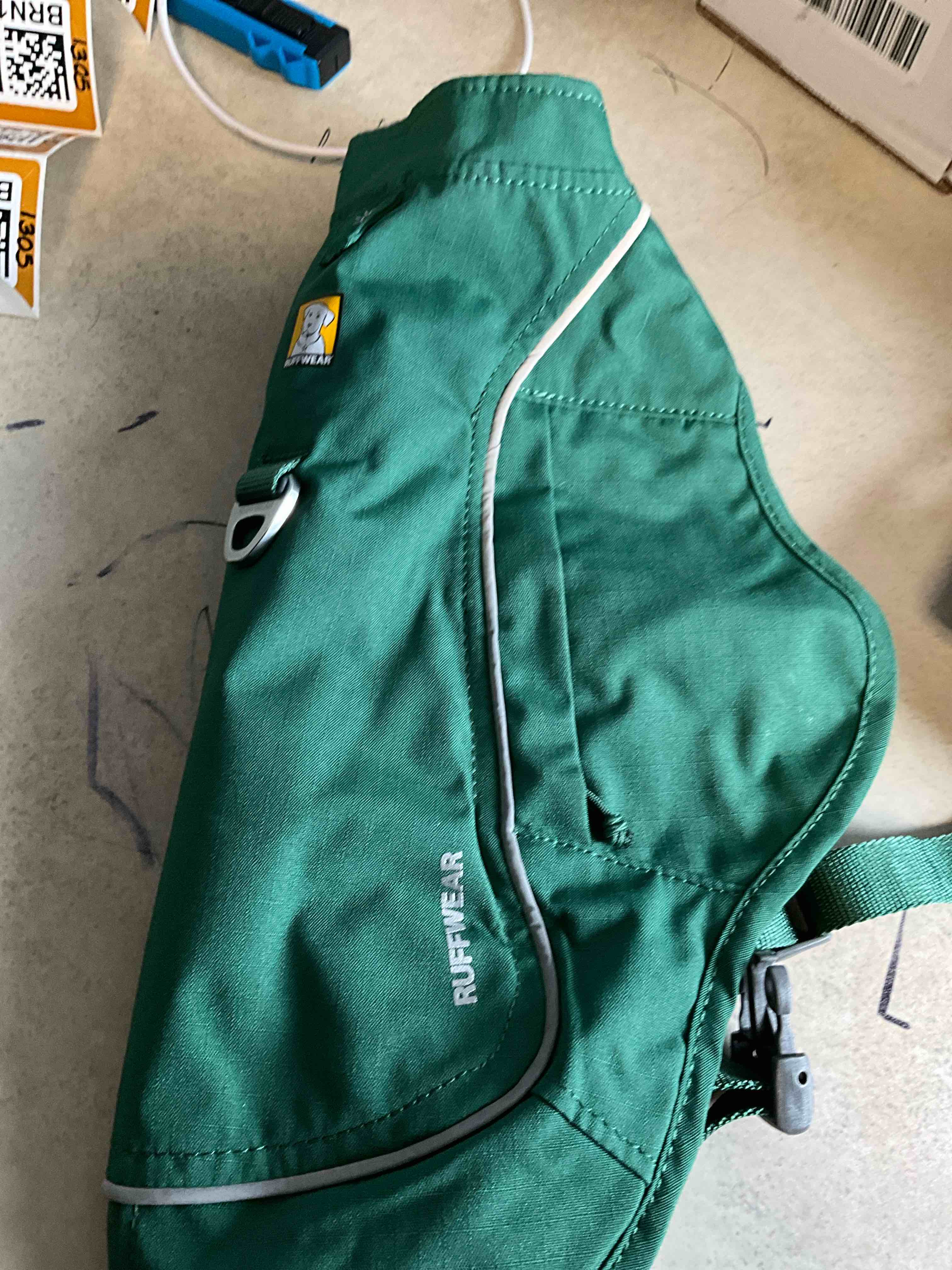 https://s3.amazonaws.com/lotting-images-prod/bidfta/BRN1908409_1753282398156.jpeg