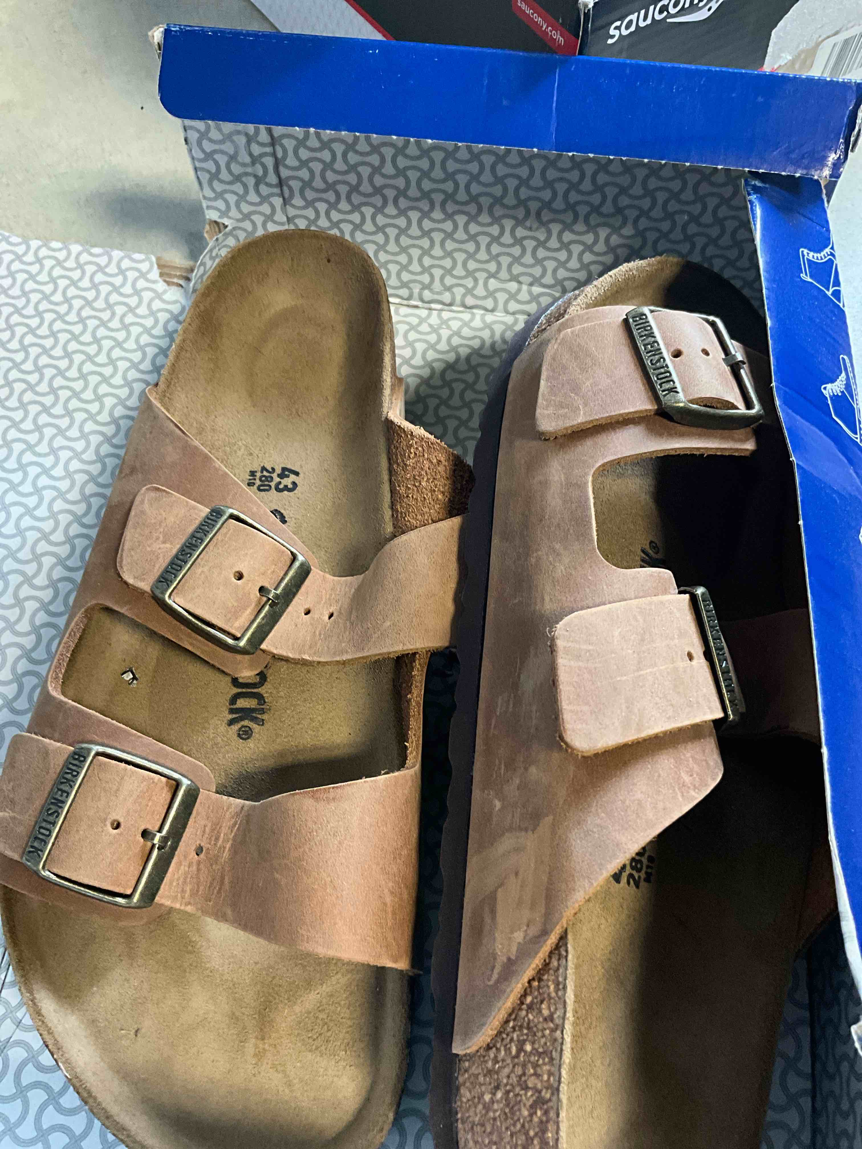 Mens Birkenstock Arizona Slide Sandal - Cognac, Size 43