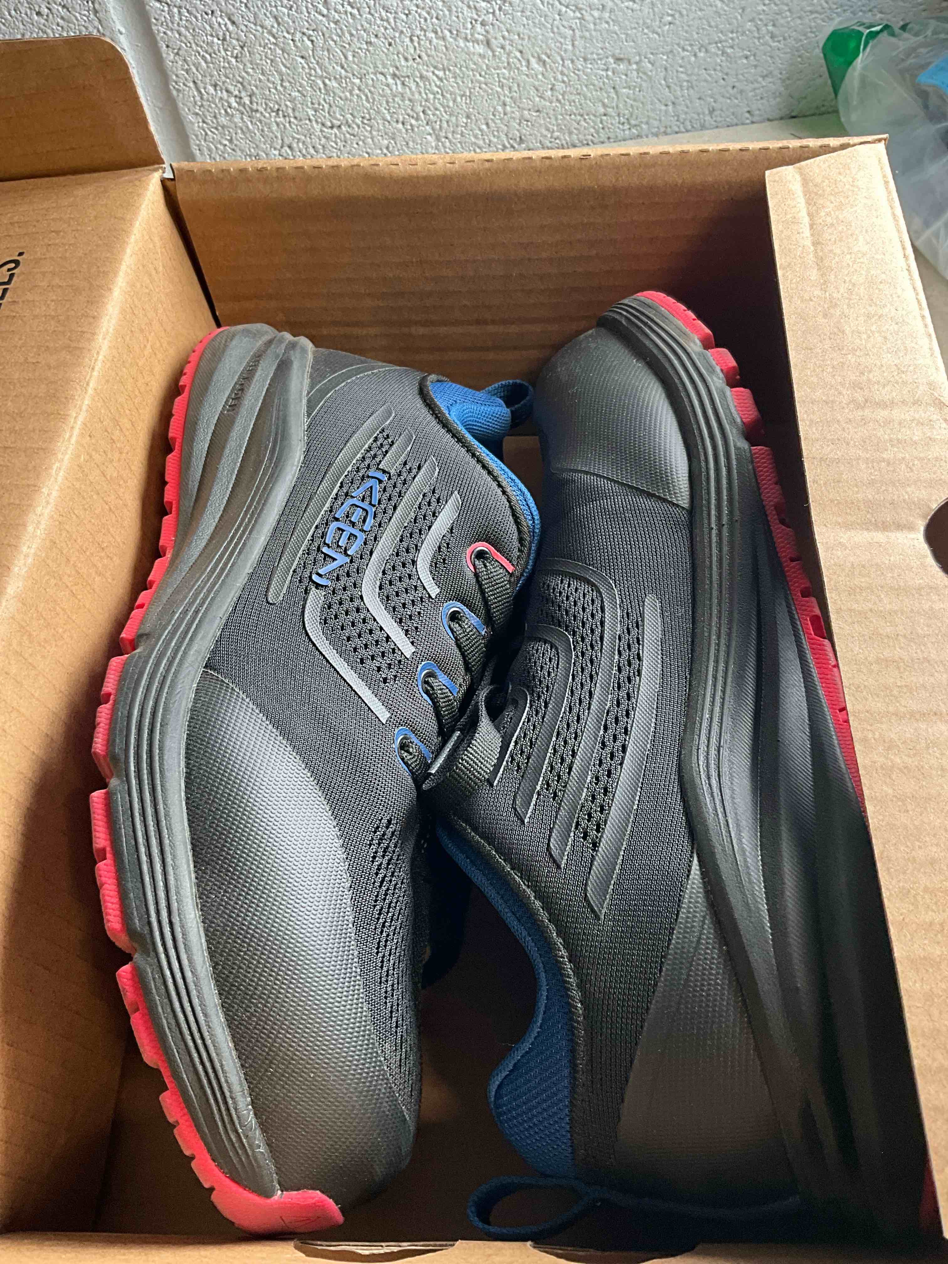 KEEN Utility Minneapolis Women's Shoes Delta Blue/Delta Red : 9.5 B - Medium, Fabric/Manmade