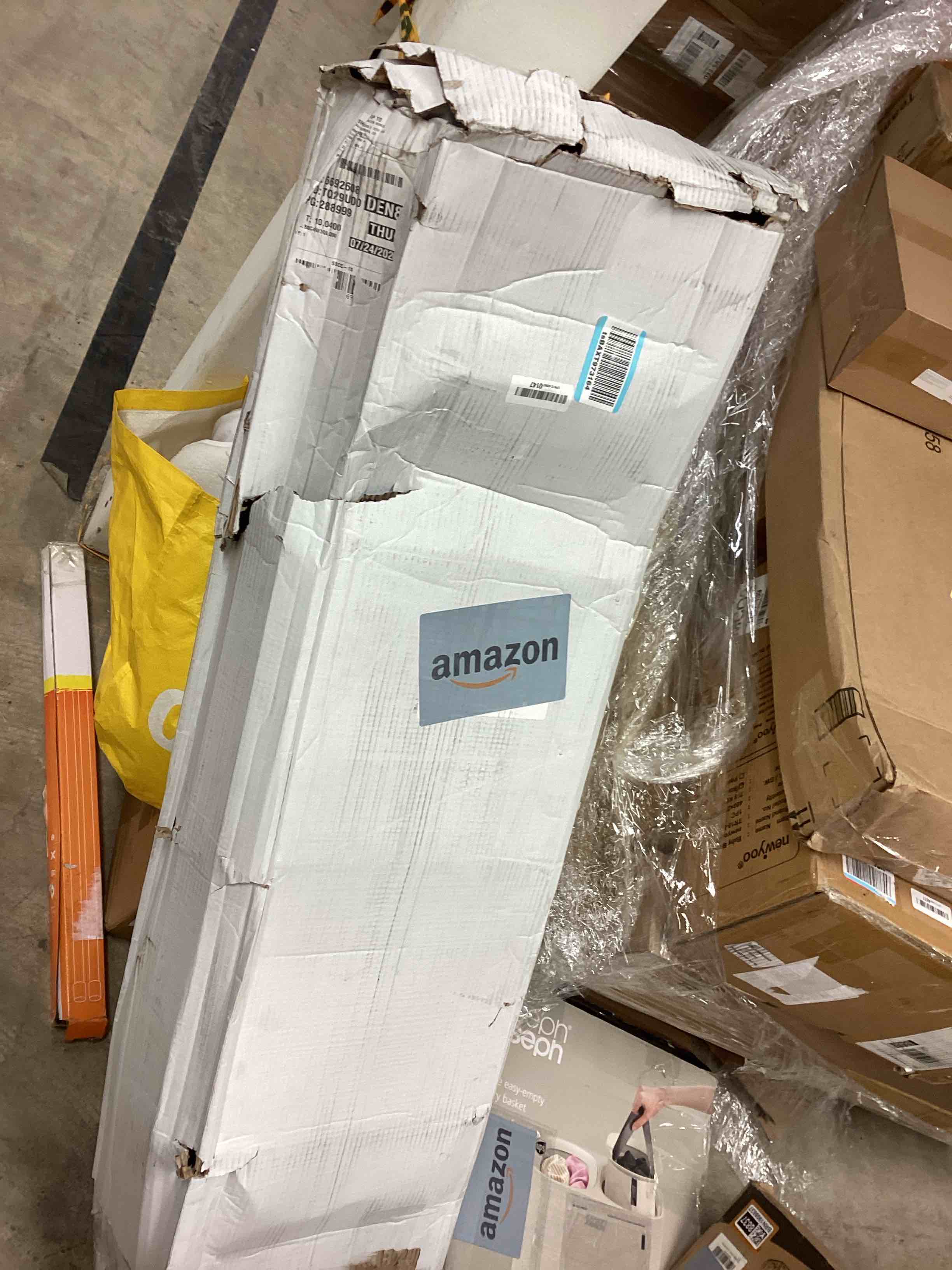 Condition photo showing Good Condition for Quick Products QP-ERLB Universal Exterior RV Ladder – Black