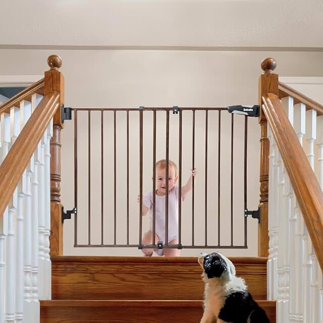 Babelio 26-43" No Bottom Bar Baby Gate for Babies, Elders and Pets, 2-in-1 Hardware Mount Dog Gate for The House, Stairs and Doorways, Safety Pet Gates with Large Walk Thru Door, Gray