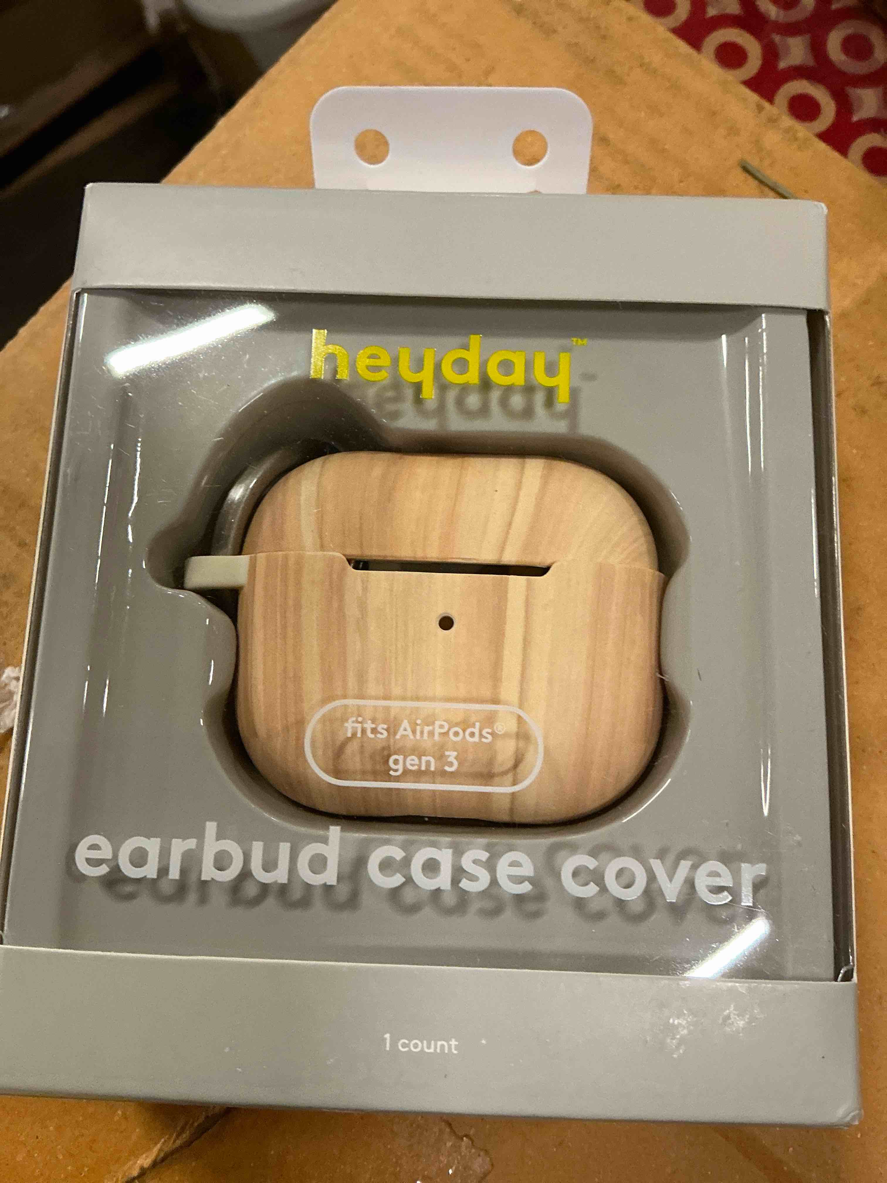AirPods Gen 3 Case with Clip - heyday™ Light Woodgrain