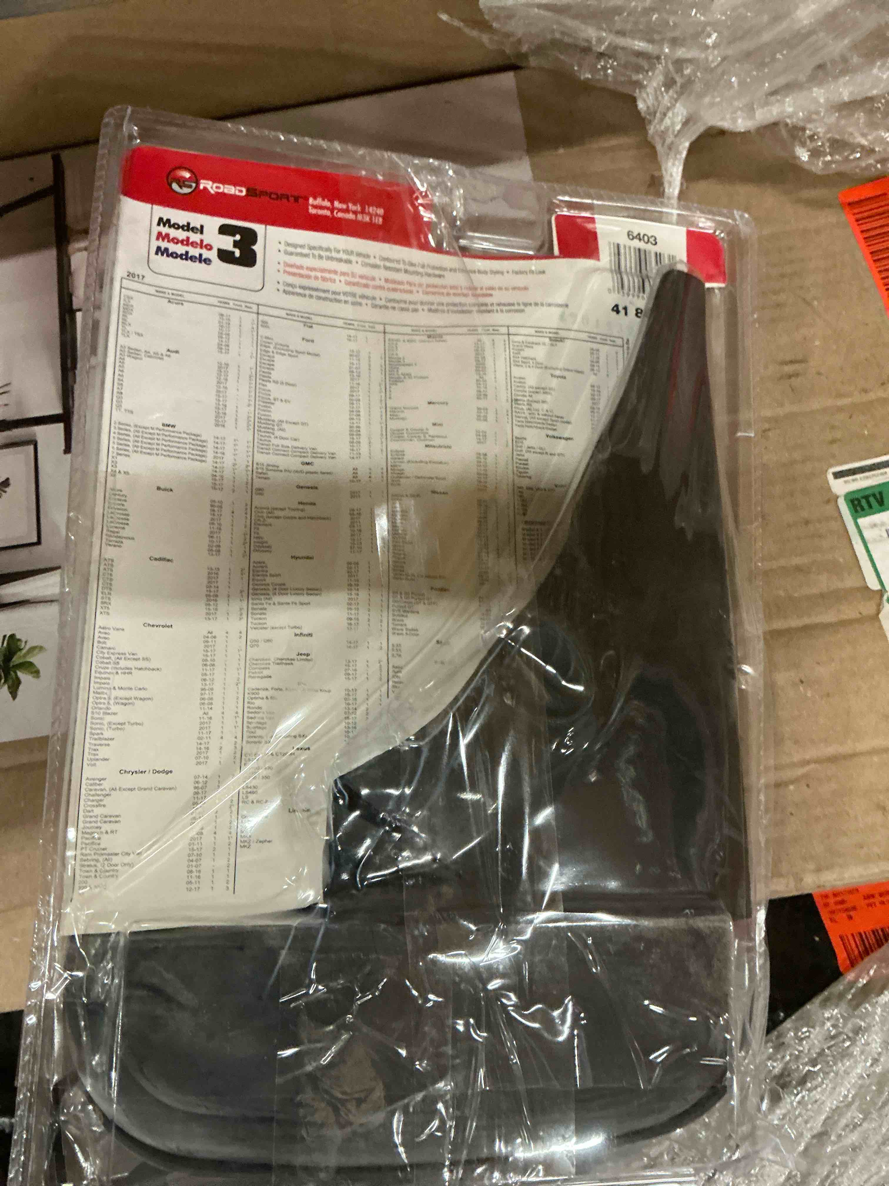 https://s3.amazonaws.com/lotting-images-prod/bidfta/BRN1910132_1750879555669.jpeg