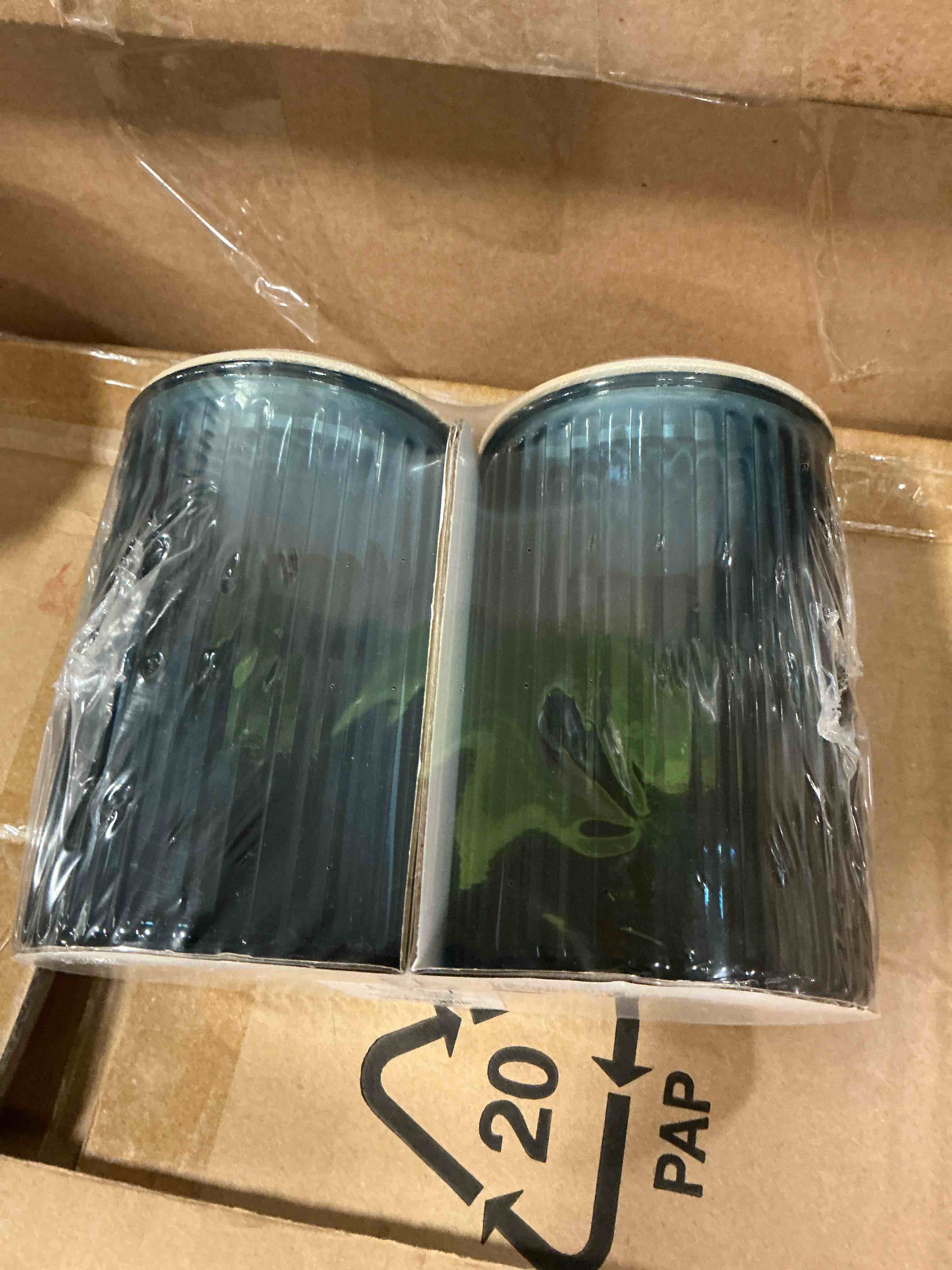 https://s3.amazonaws.com/lotting-images-prod/bidfta/BRN1910235_1750960076908.jpeg