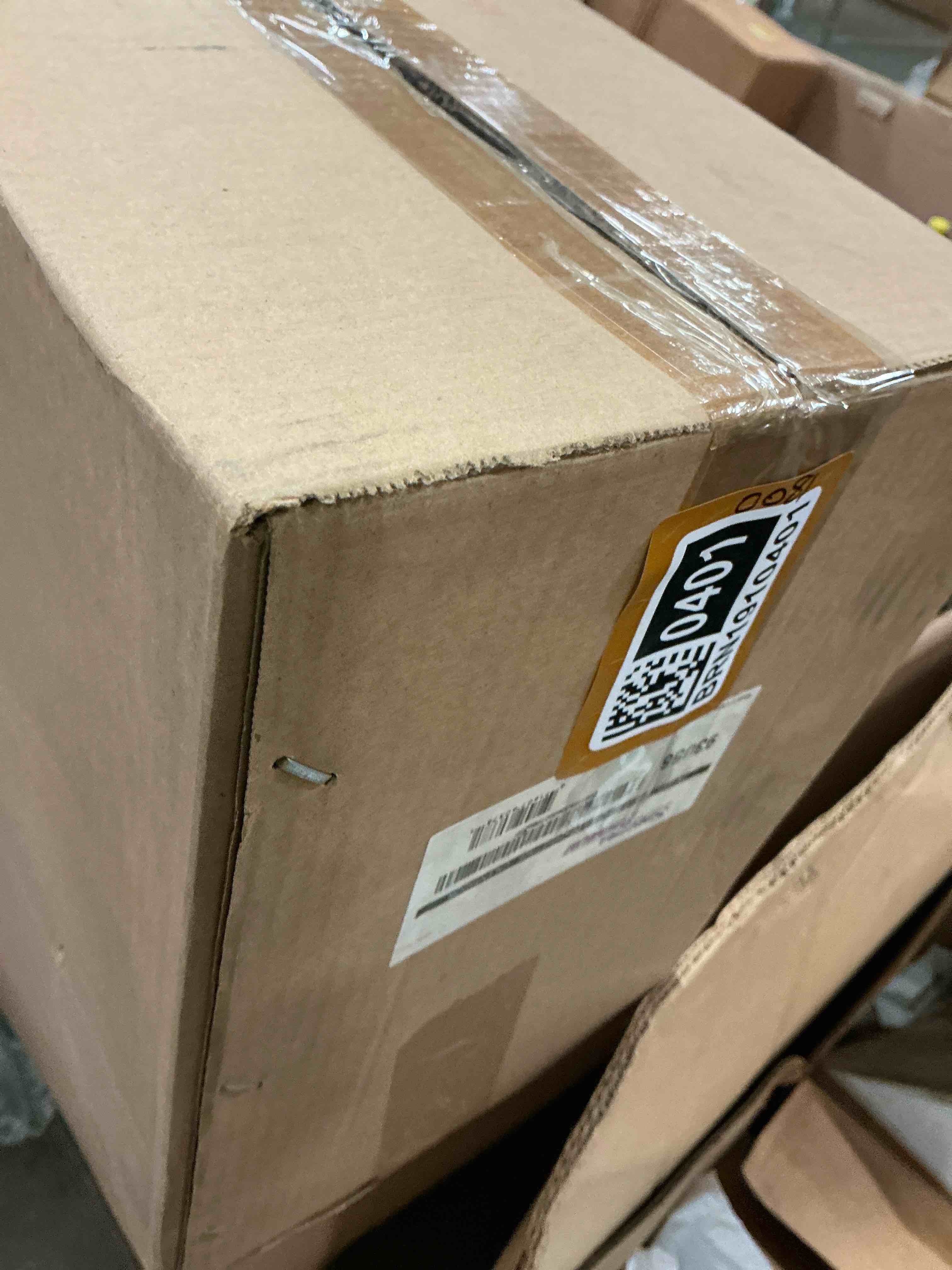 https://s3.amazonaws.com/lotting-images-prod/bidfta/BRN1910401_1751650584559.jpeg