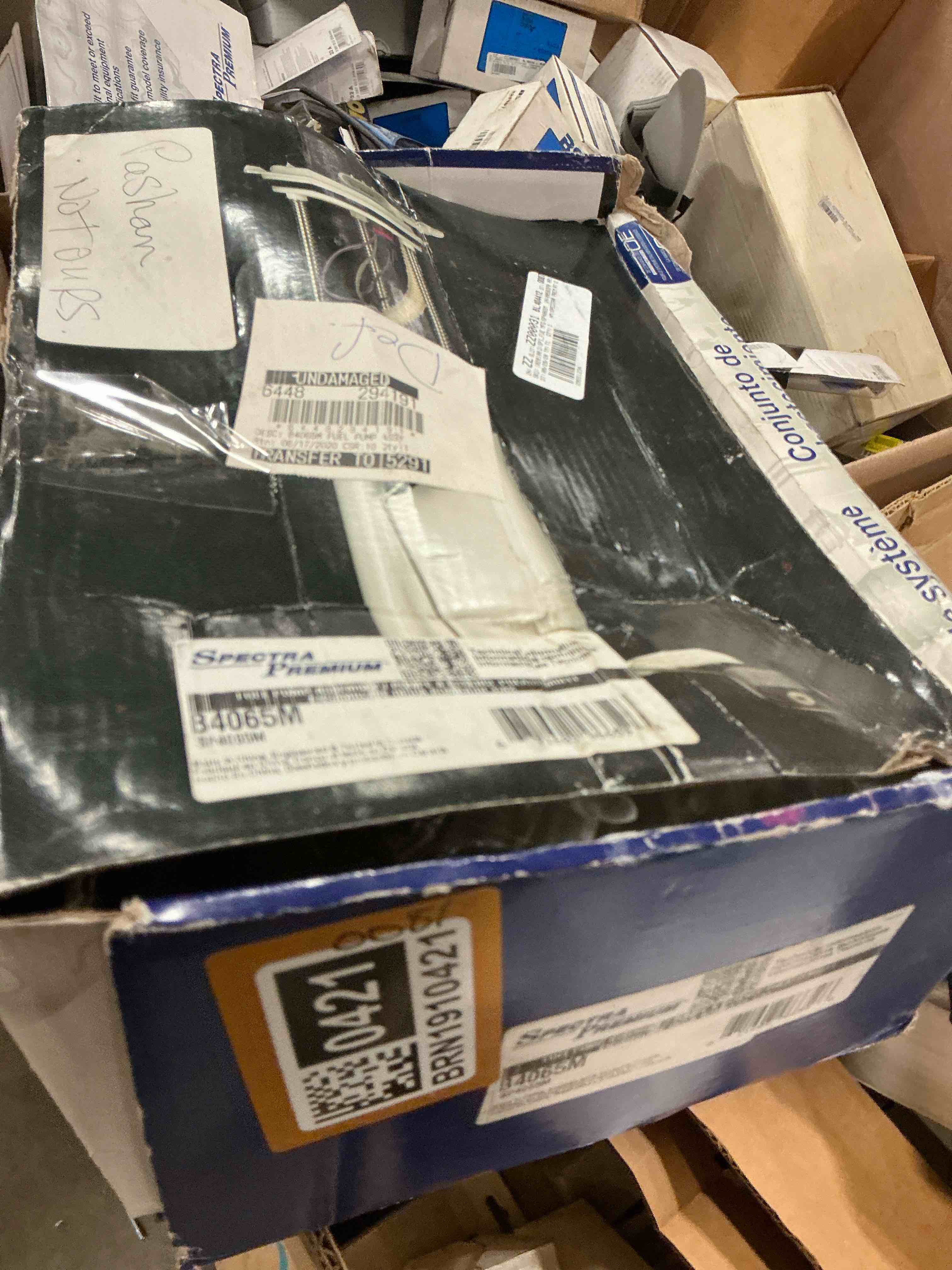 https://s3.amazonaws.com/lotting-images-prod/bidfta/BRN1910421_1751652833150.jpeg