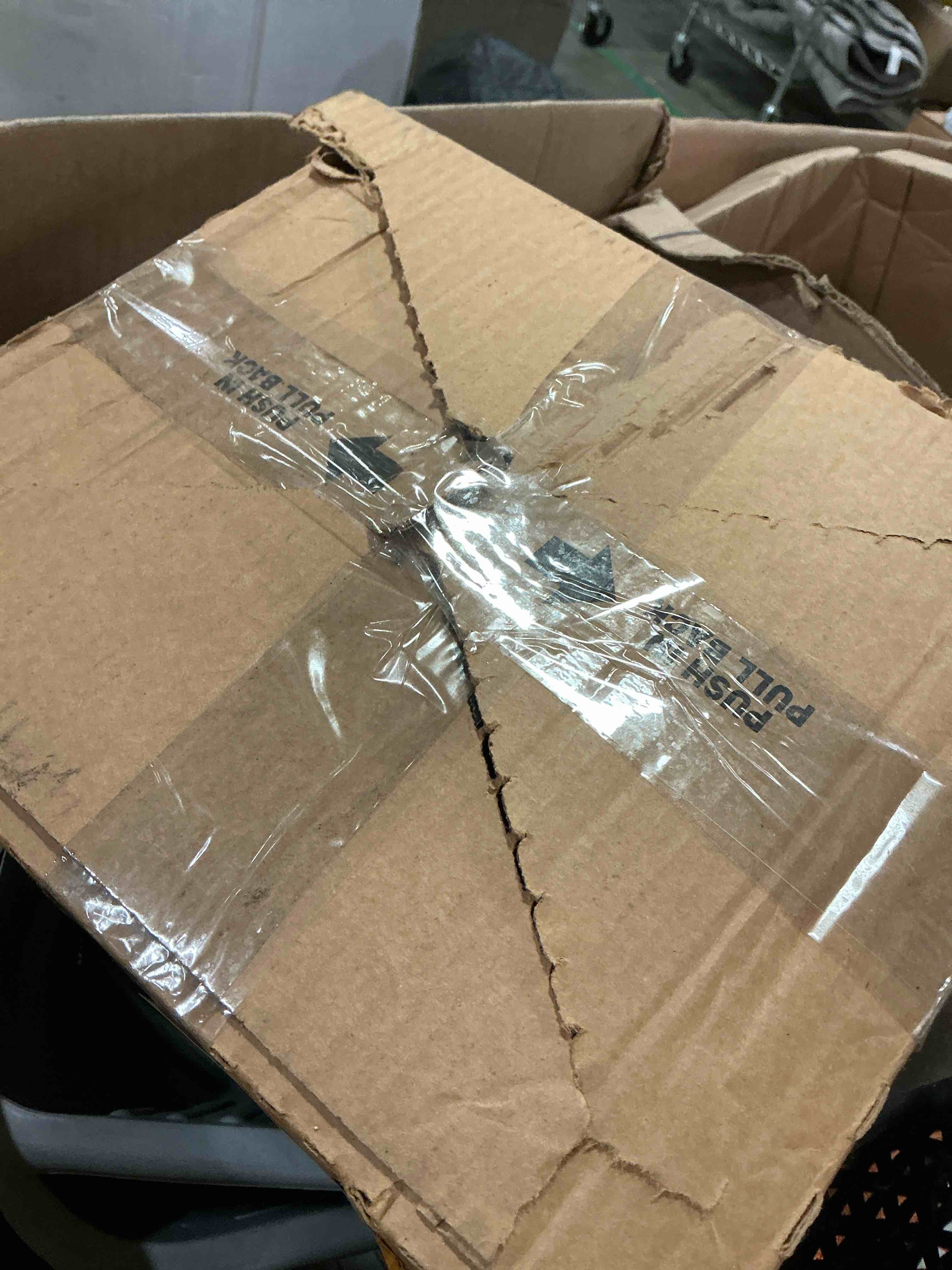 https://s3.amazonaws.com/lotting-images-prod/bidfta/BRN1910612_1752676367889.jpeg
