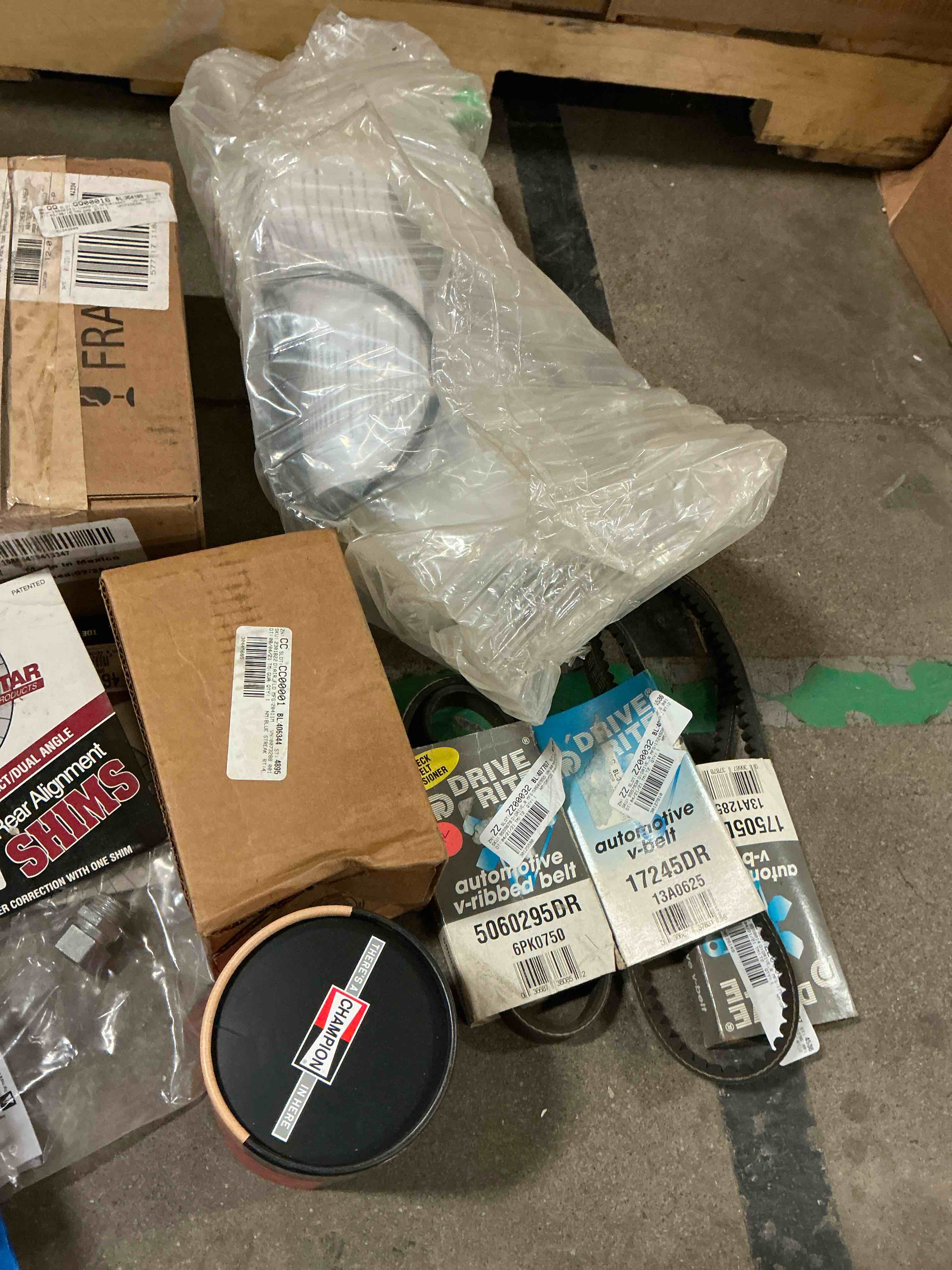 https://s3.amazonaws.com/lotting-images-prod/bidfta/BRN1910765_1753374060385.jpeg