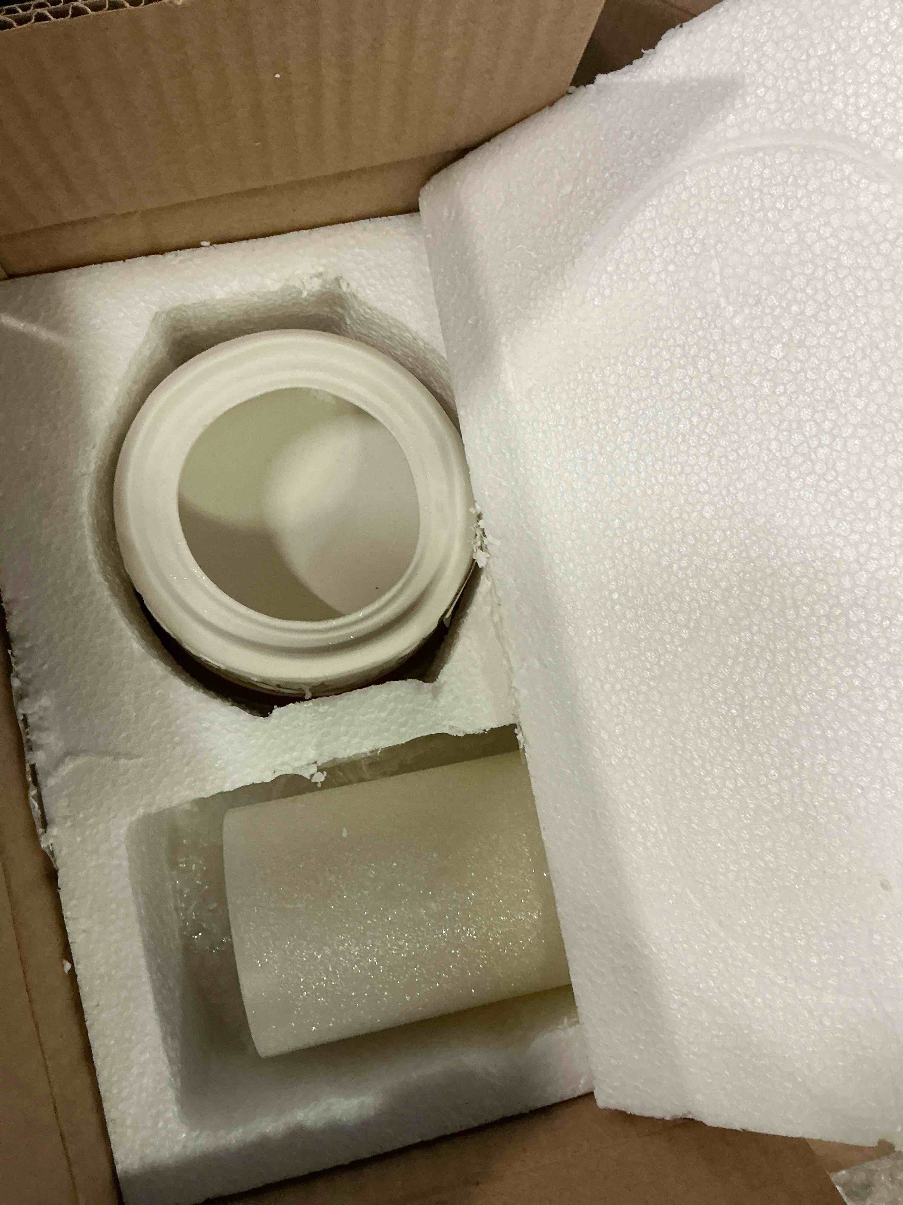 https://s3.amazonaws.com/lotting-images-prod/bidfta/BRN1910864_1754331647922.jpeg