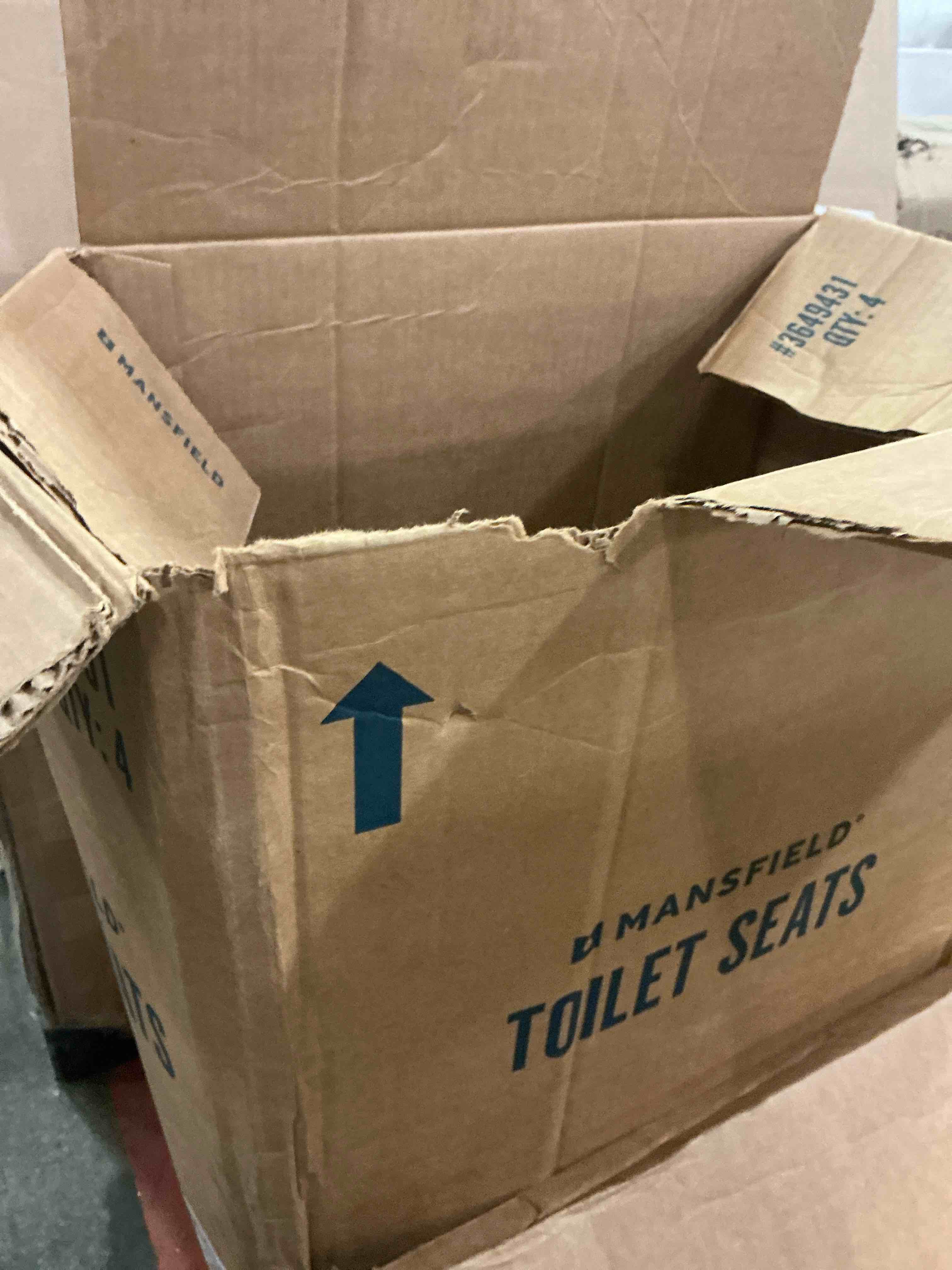https://s3.amazonaws.com/lotting-images-prod/bidfta/BRN1911108_1755193059886.jpeg