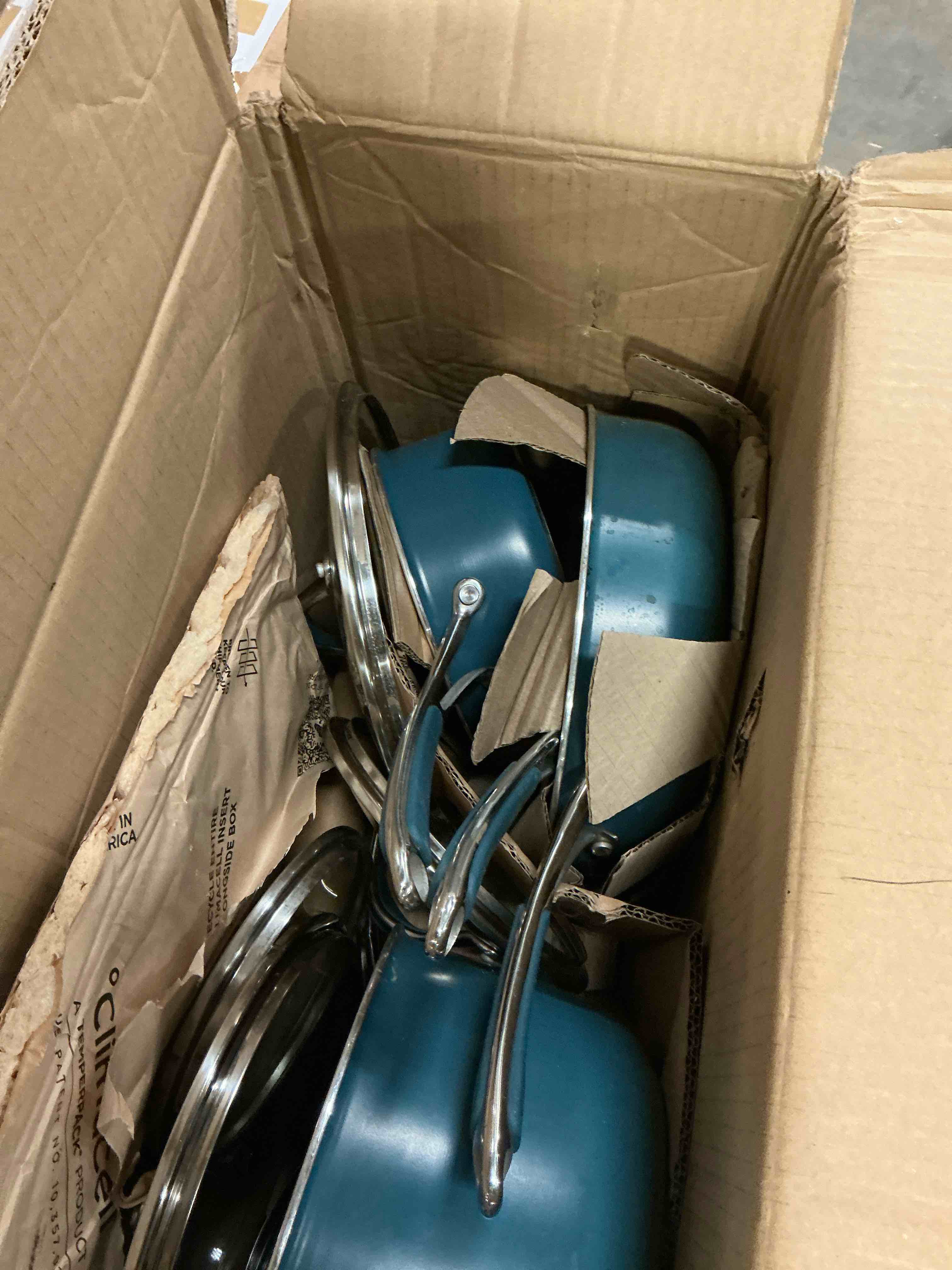 https://s3.amazonaws.com/lotting-images-prod/bidfta/BRN1911302_1755786105228.jpeg