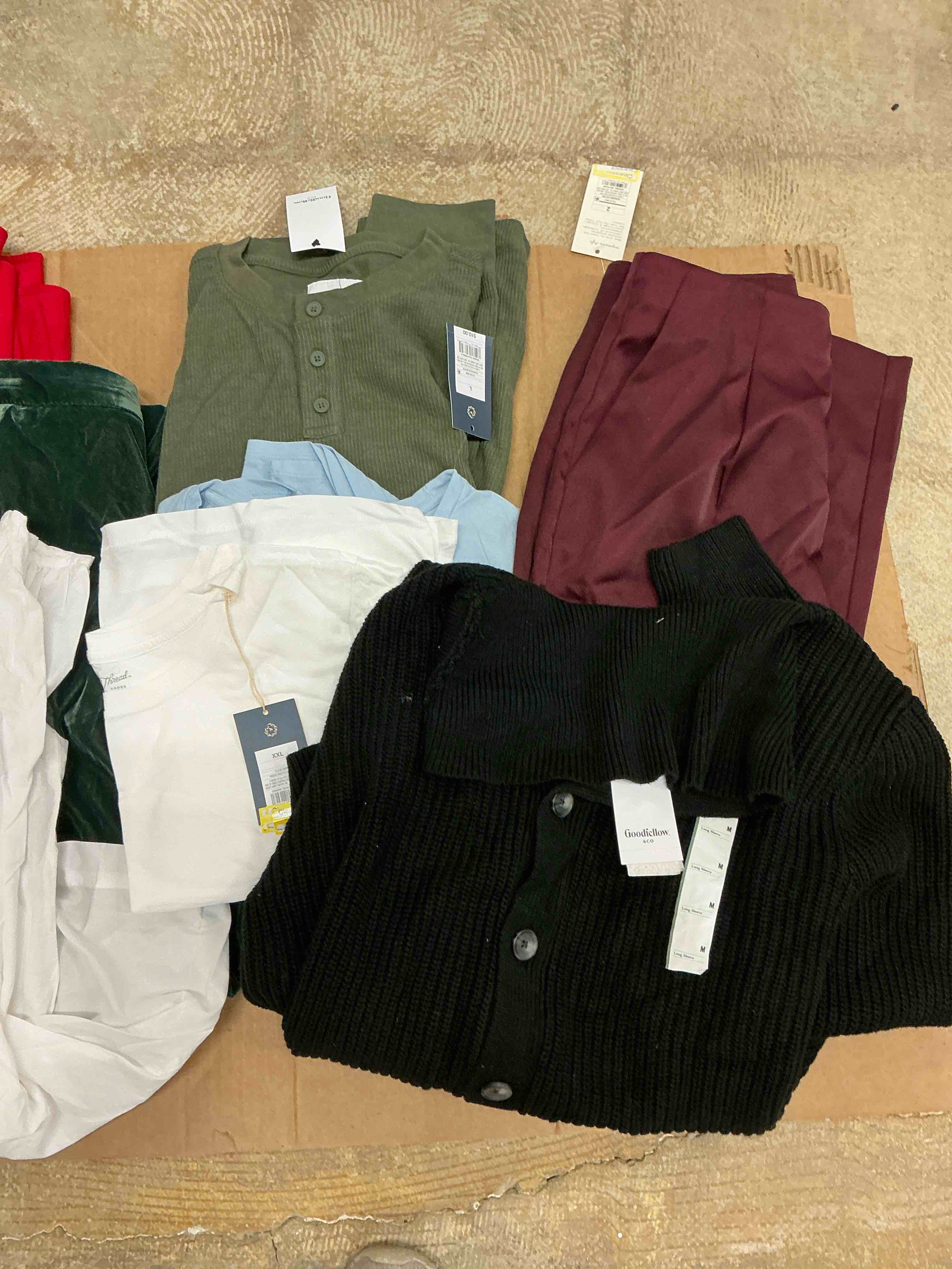https://s3.amazonaws.com/lotting-images-prod/bidfta/BRN1911417_1756498279019.jpeg