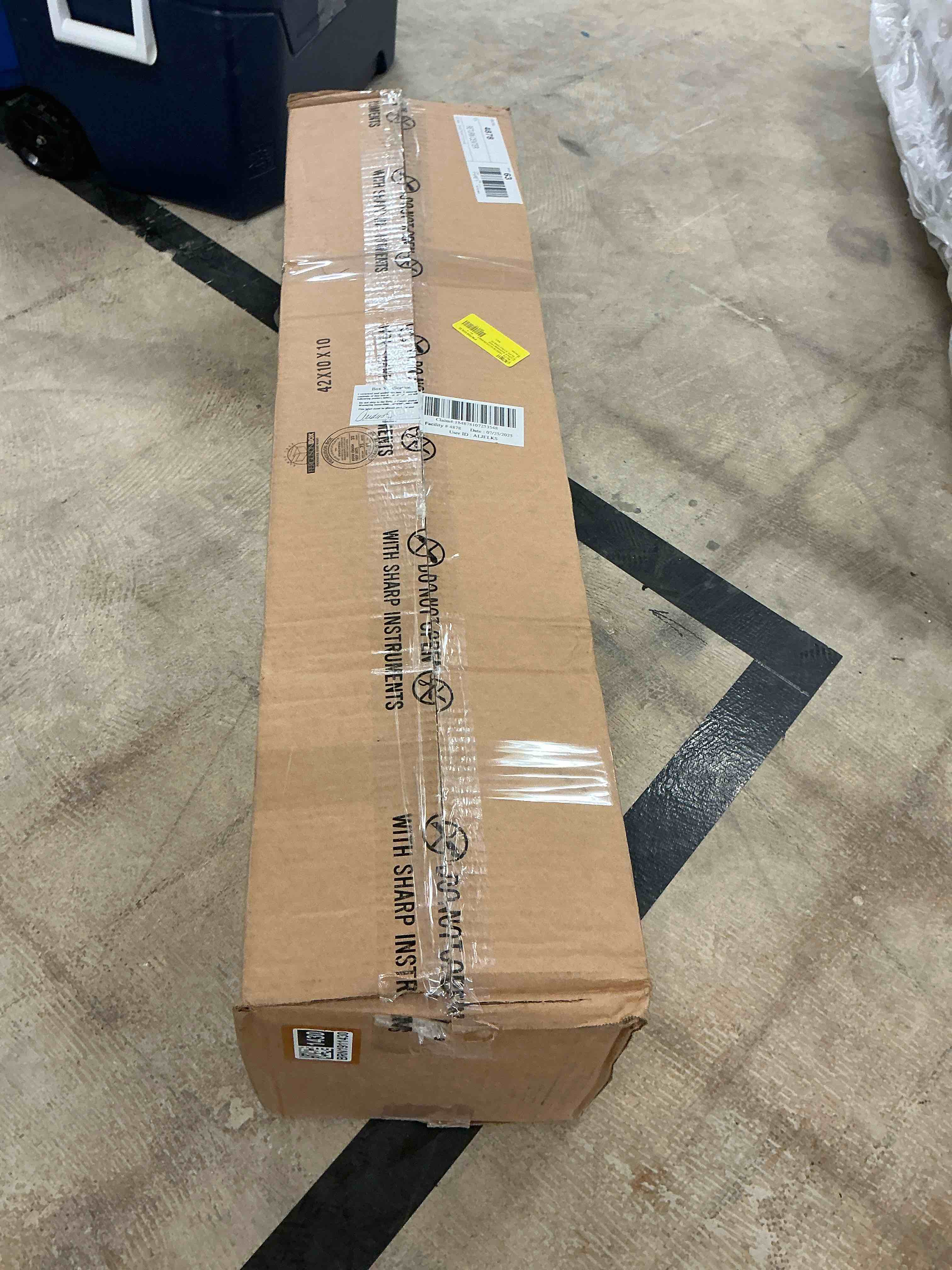 https://s3.amazonaws.com/lotting-images-prod/bidfta/BRN1911430_1756822233986.jpeg
