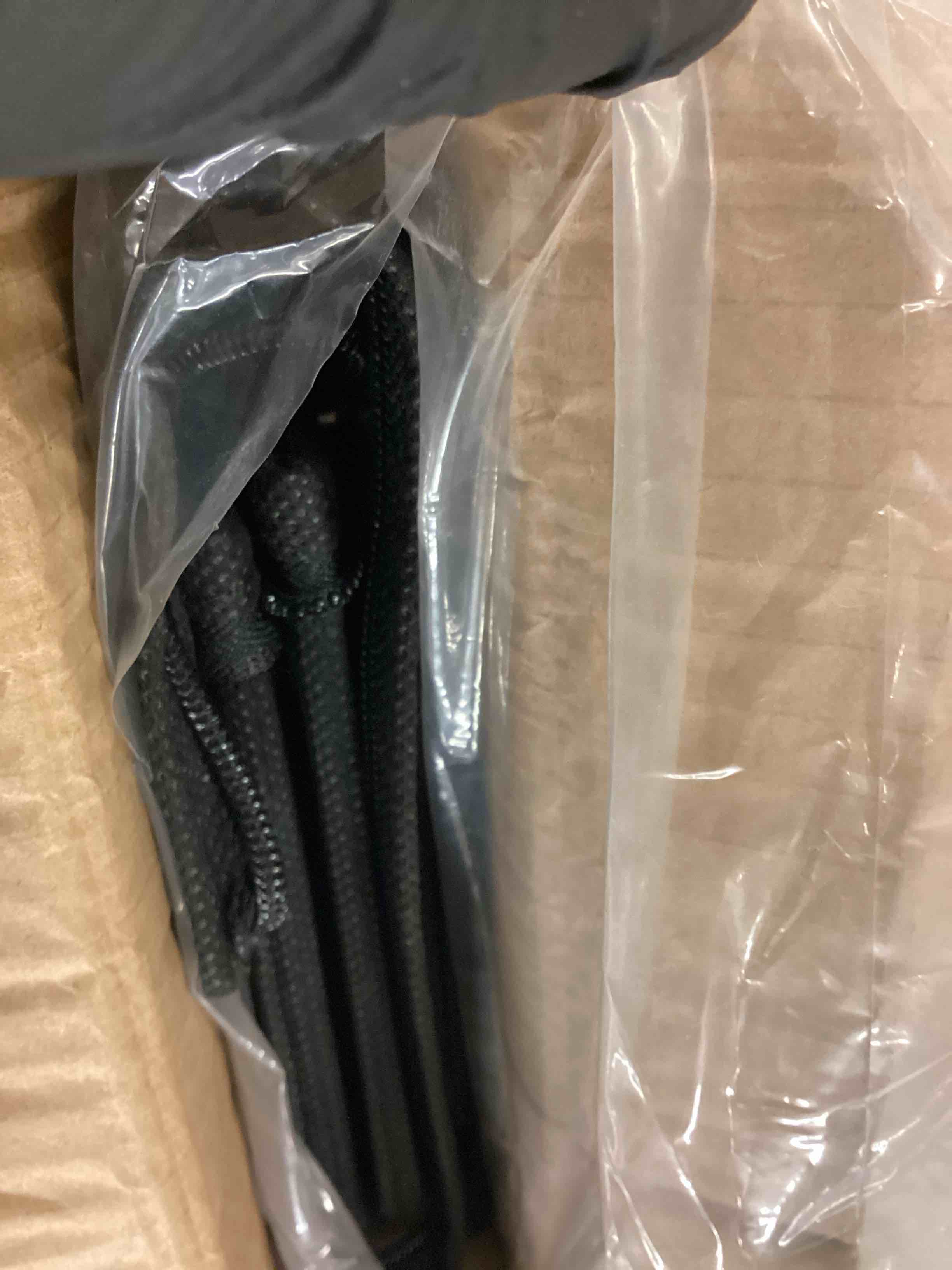 https://s3.amazonaws.com/lotting-images-prod/bidfta/BRN1911537_1760364201510.jpeg