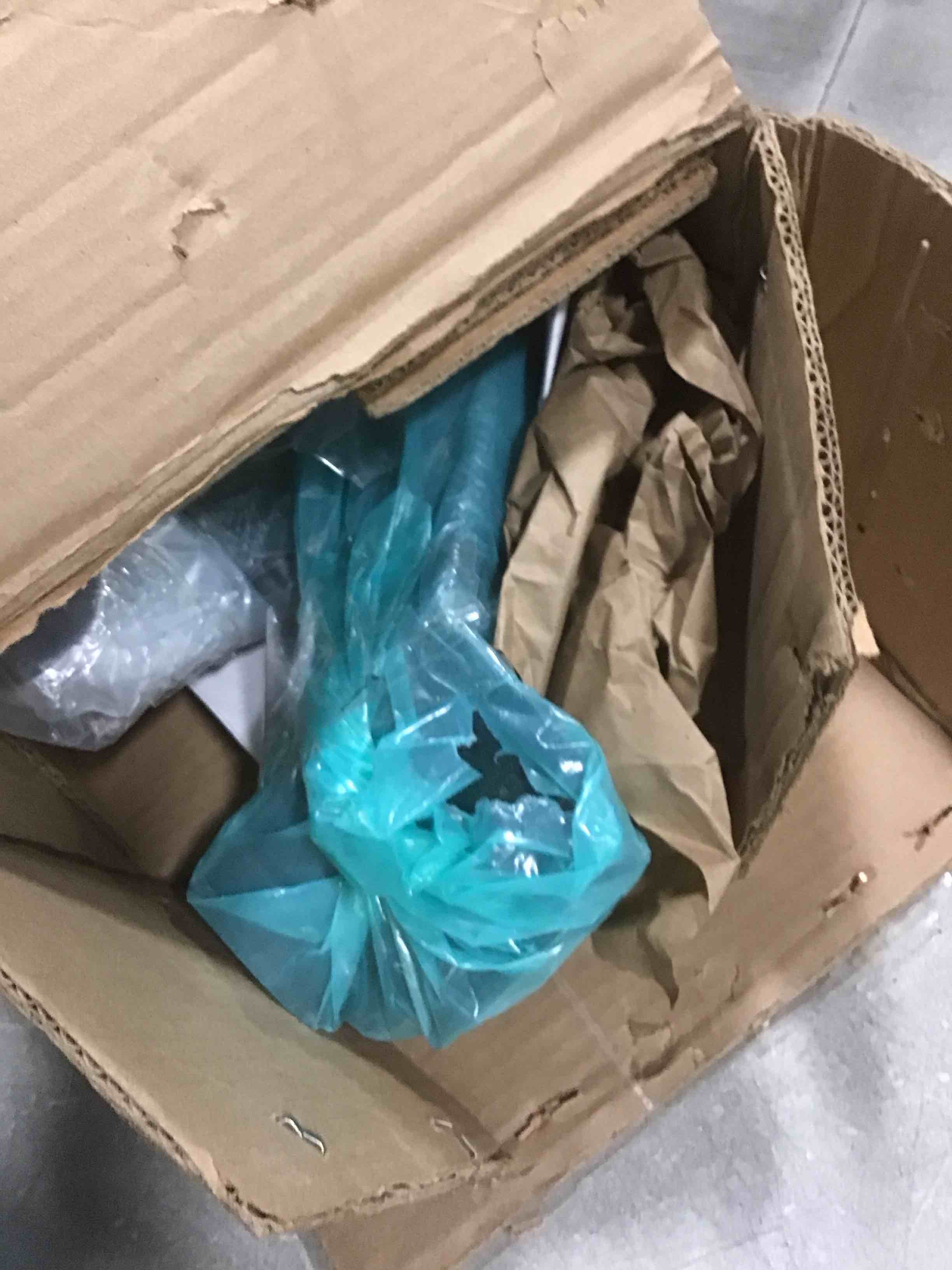 https://s3.amazonaws.com/lotting-images-prod/bidfta/BRN1961098_1743424918231.jpeg