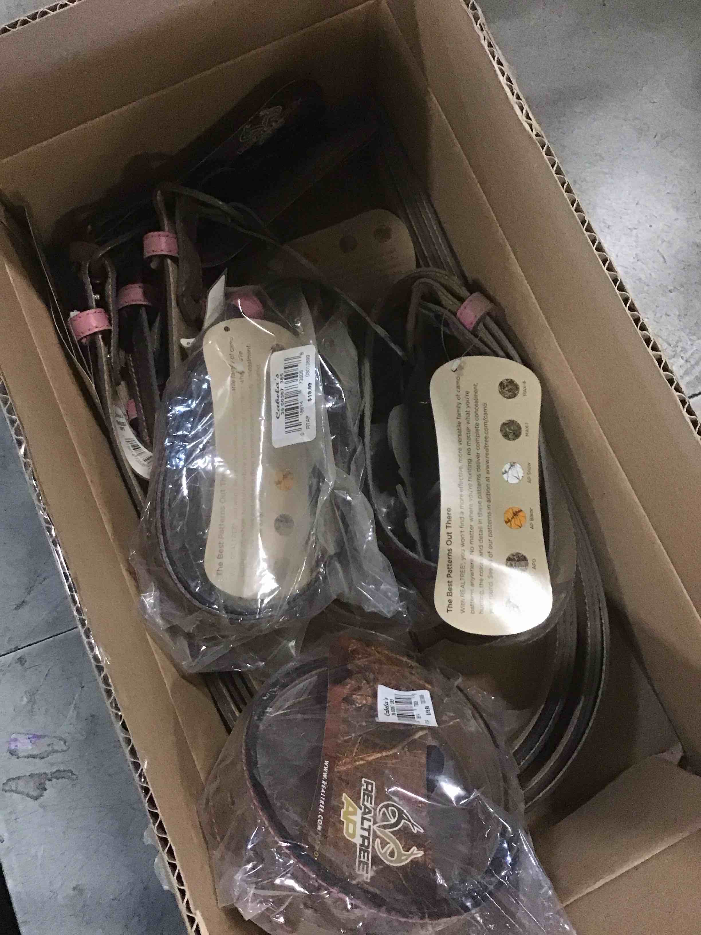 https://s3.amazonaws.com/lotting-images-prod/bidfta/BRN1962671_1744295639224.jpeg
