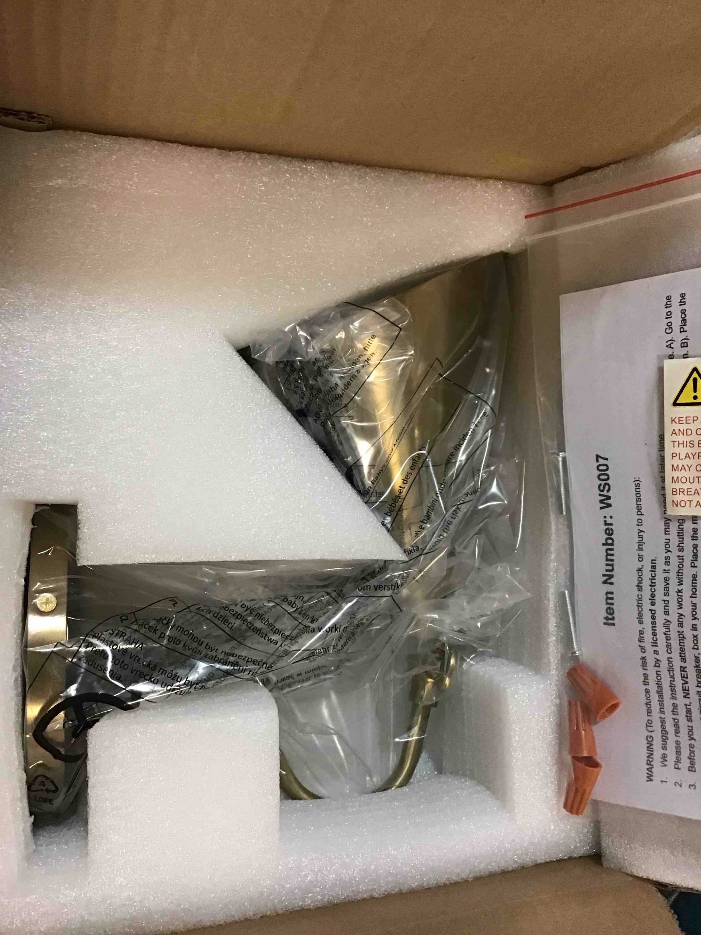 https://s3.amazonaws.com/lotting-images-prod/bidfta/BRN1965261_1744980472886.jpeg