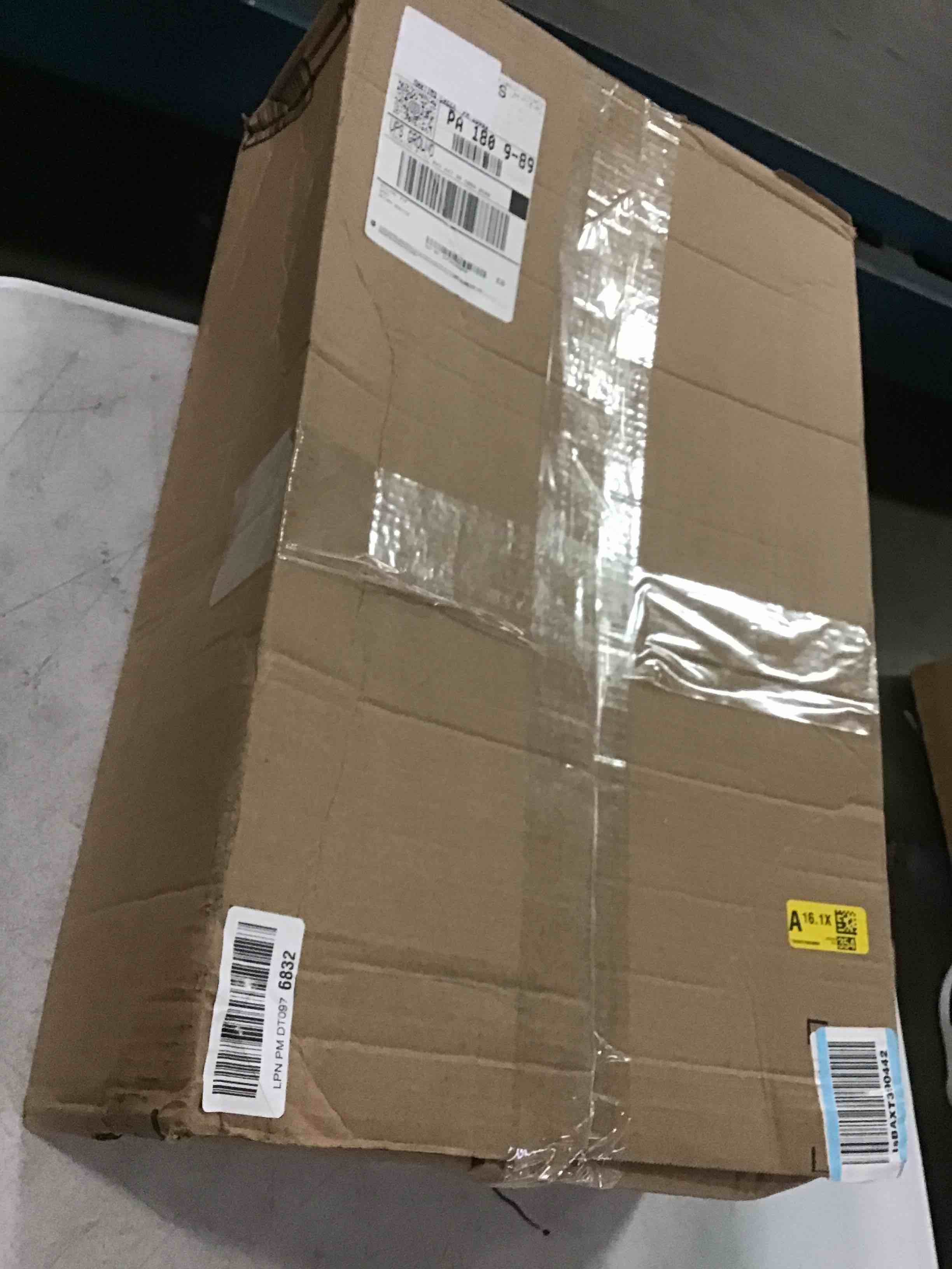 https://s3.amazonaws.com/lotting-images-prod/bidfta/BRN1965486_1745239093652.jpeg