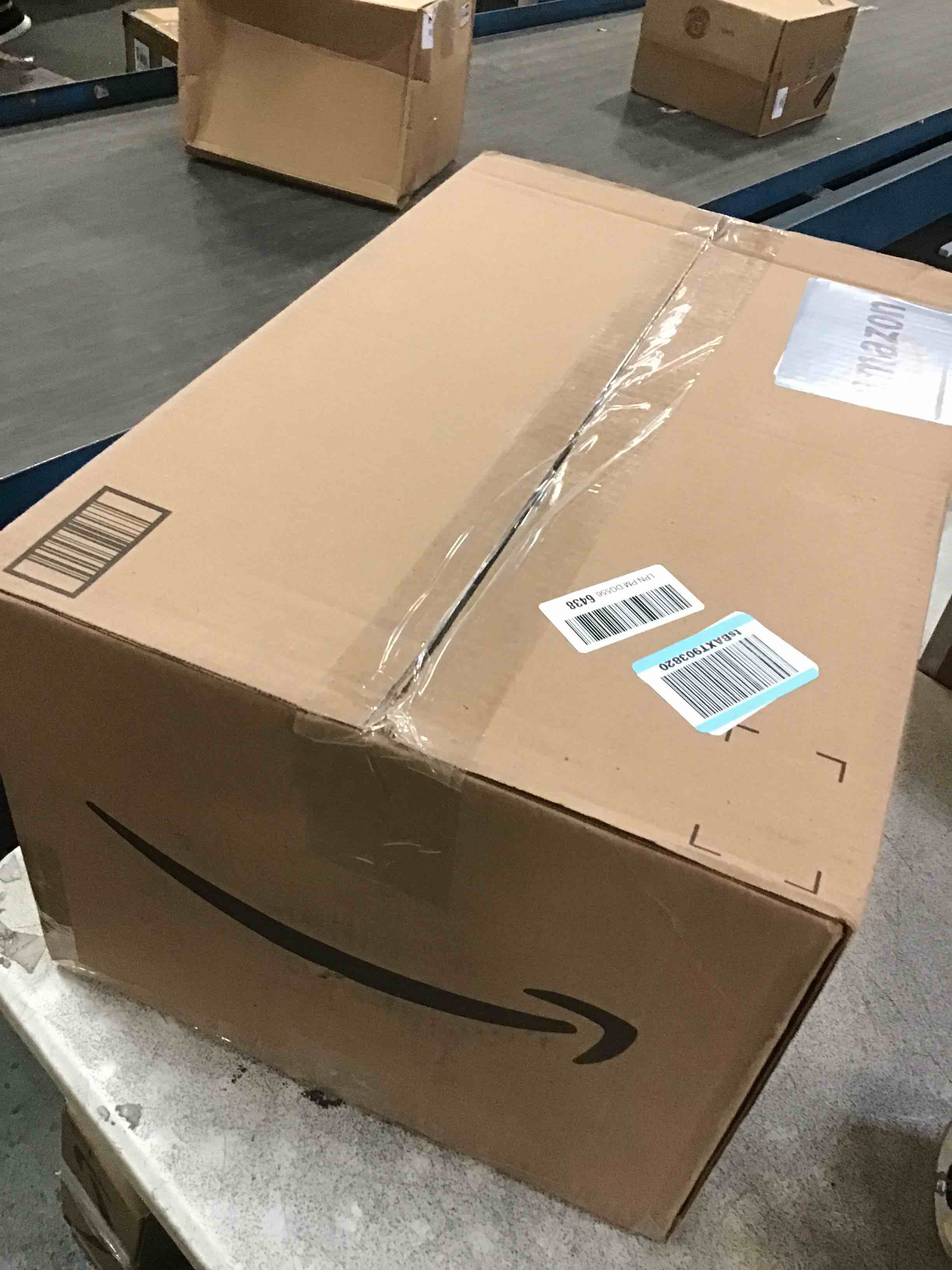 https://s3.amazonaws.com/lotting-images-prod/bidfta/BRN1965911_1745411969428.jpeg
