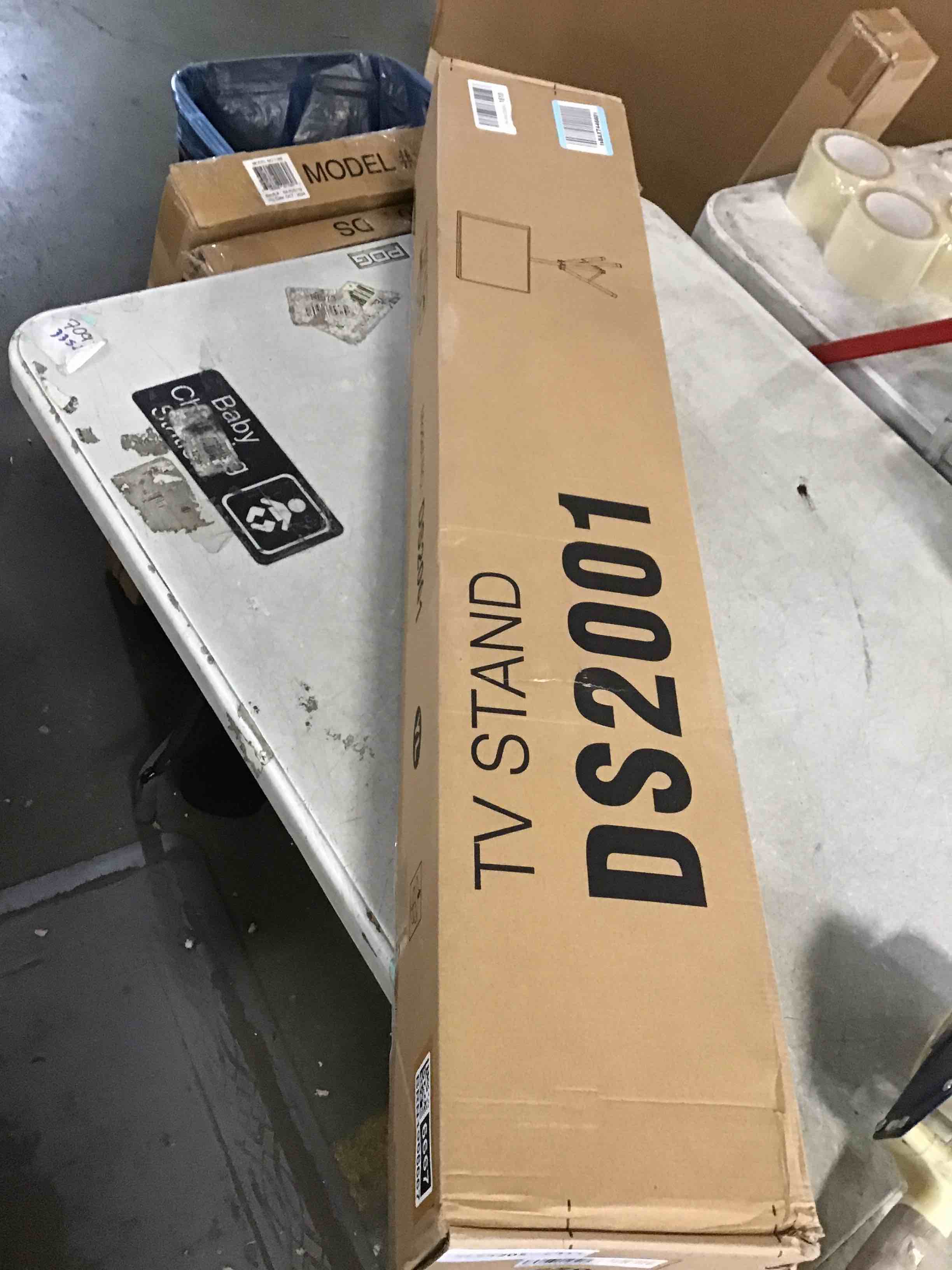 https://s3.amazonaws.com/lotting-images-prod/bidfta/BRN1966667_1743104079014.jpeg