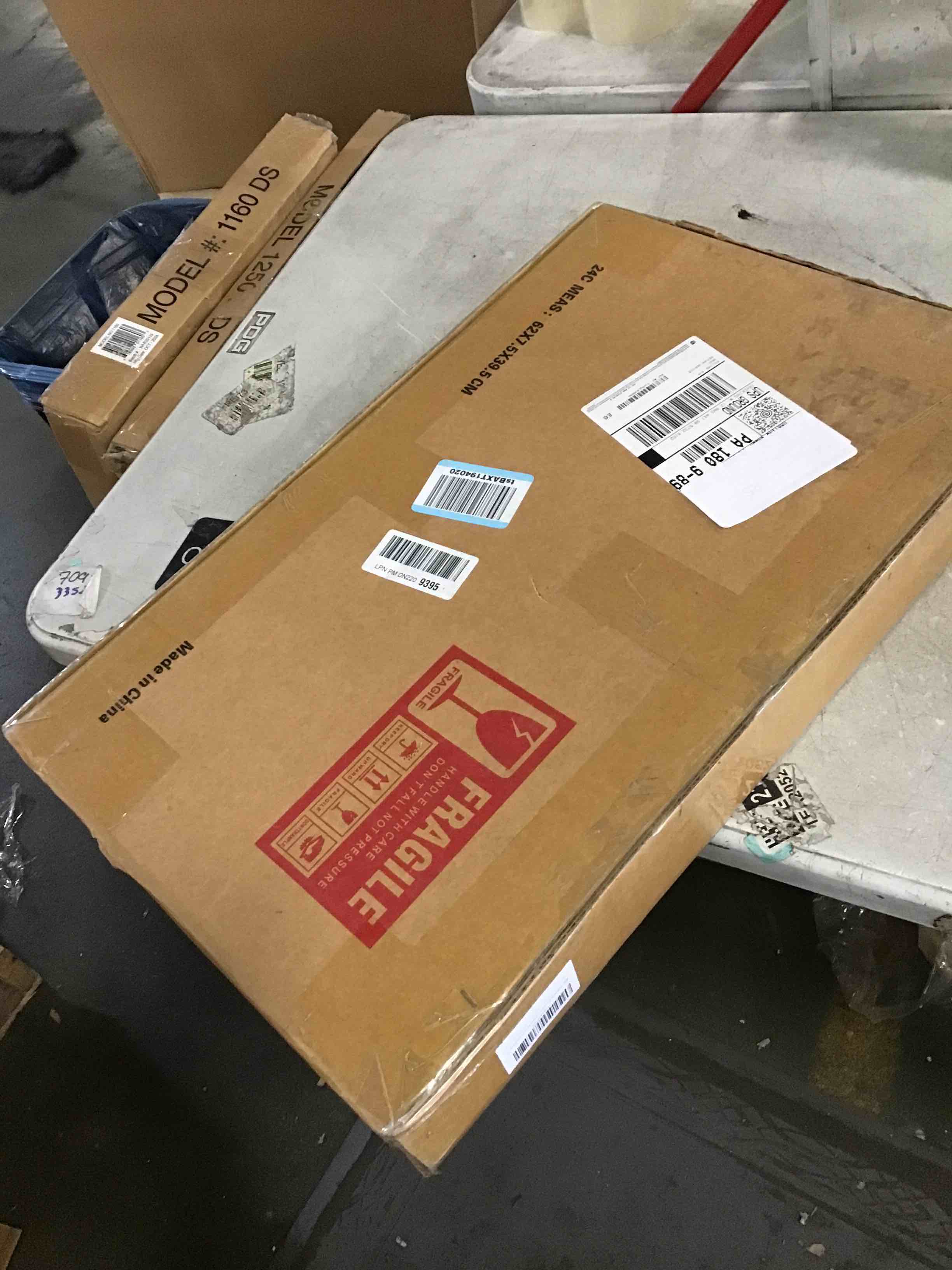 https://s3.amazonaws.com/lotting-images-prod/bidfta/BRN1966668_1743104212903.jpeg