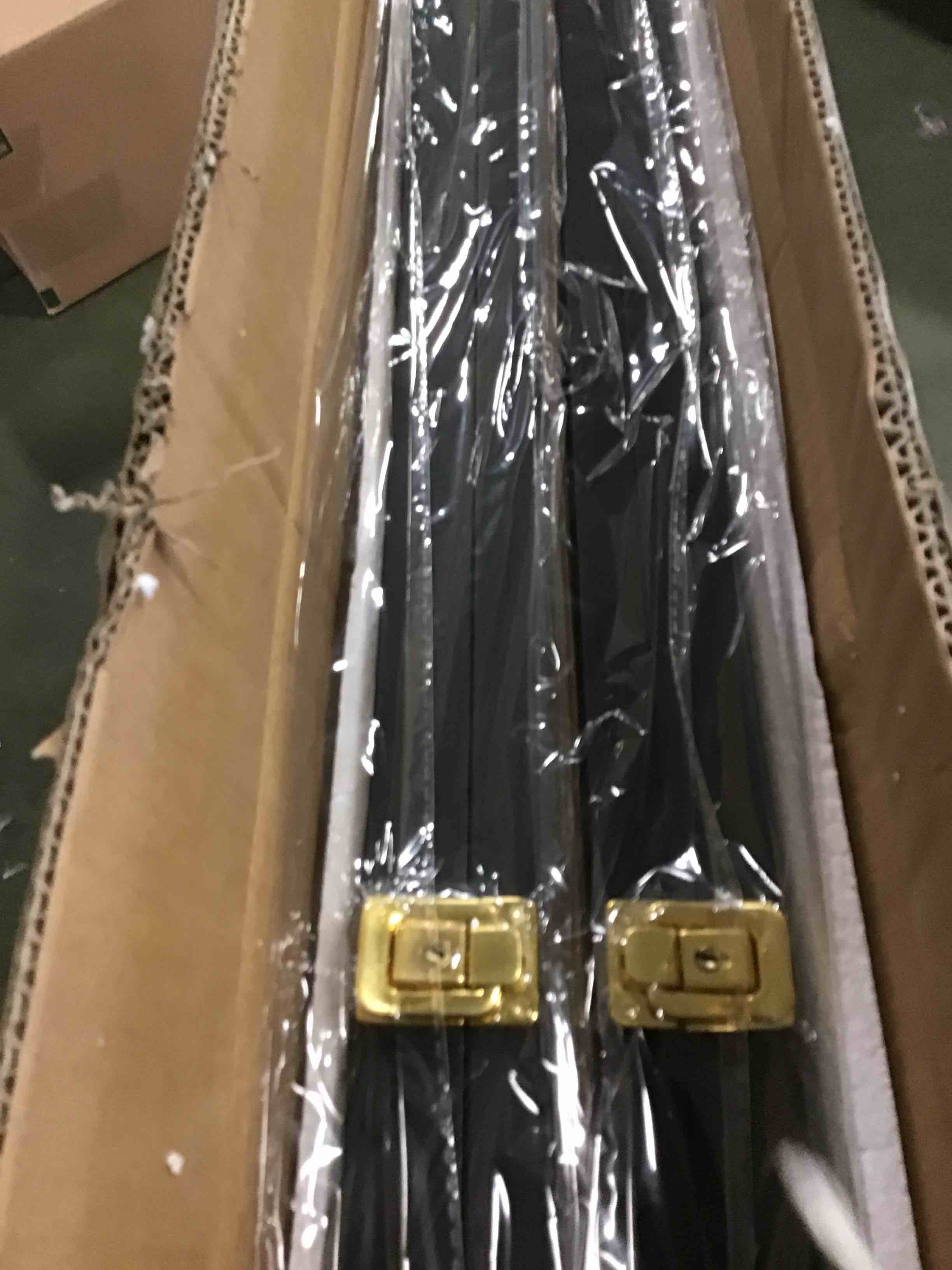 https://s3.amazonaws.com/lotting-images-prod/bidfta/BRN1968866_1744807992143.jpeg
