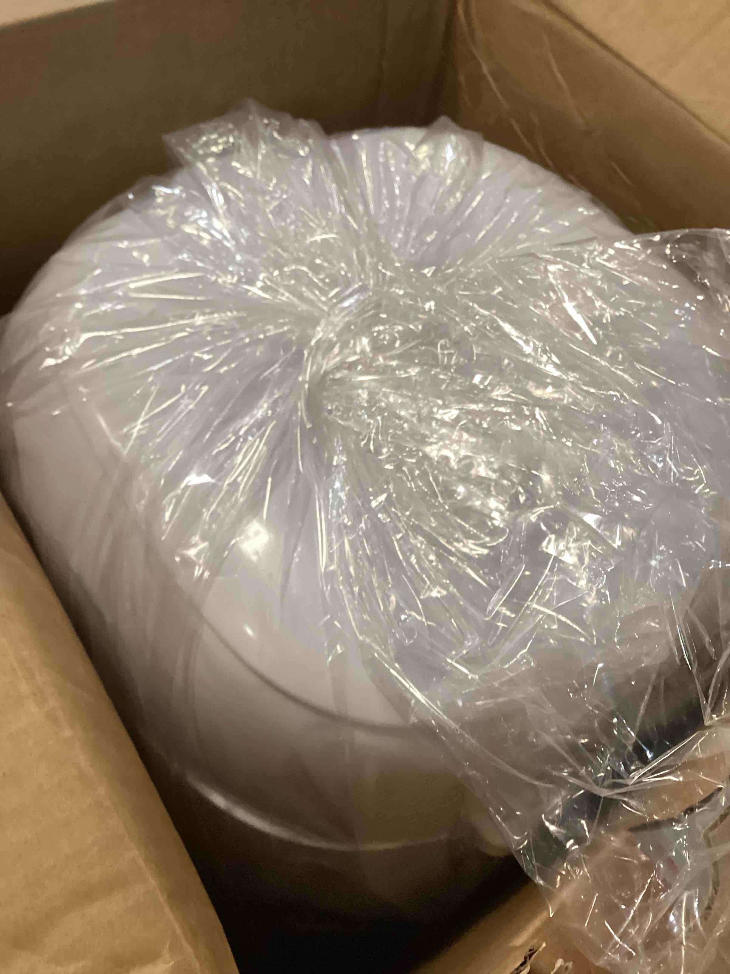https://s3.amazonaws.com/lotting-images-prod/bidfta/BRN1969282_1743611651808.jpeg