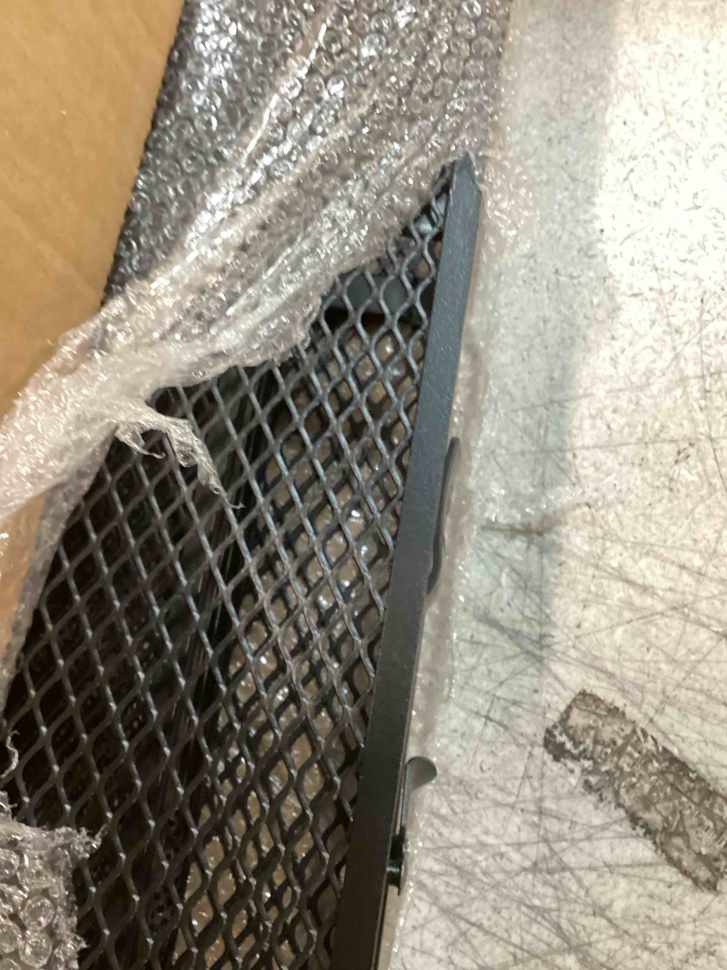 https://s3.amazonaws.com/lotting-images-prod/bidfta/BRN1969659_1743774547686.jpeg