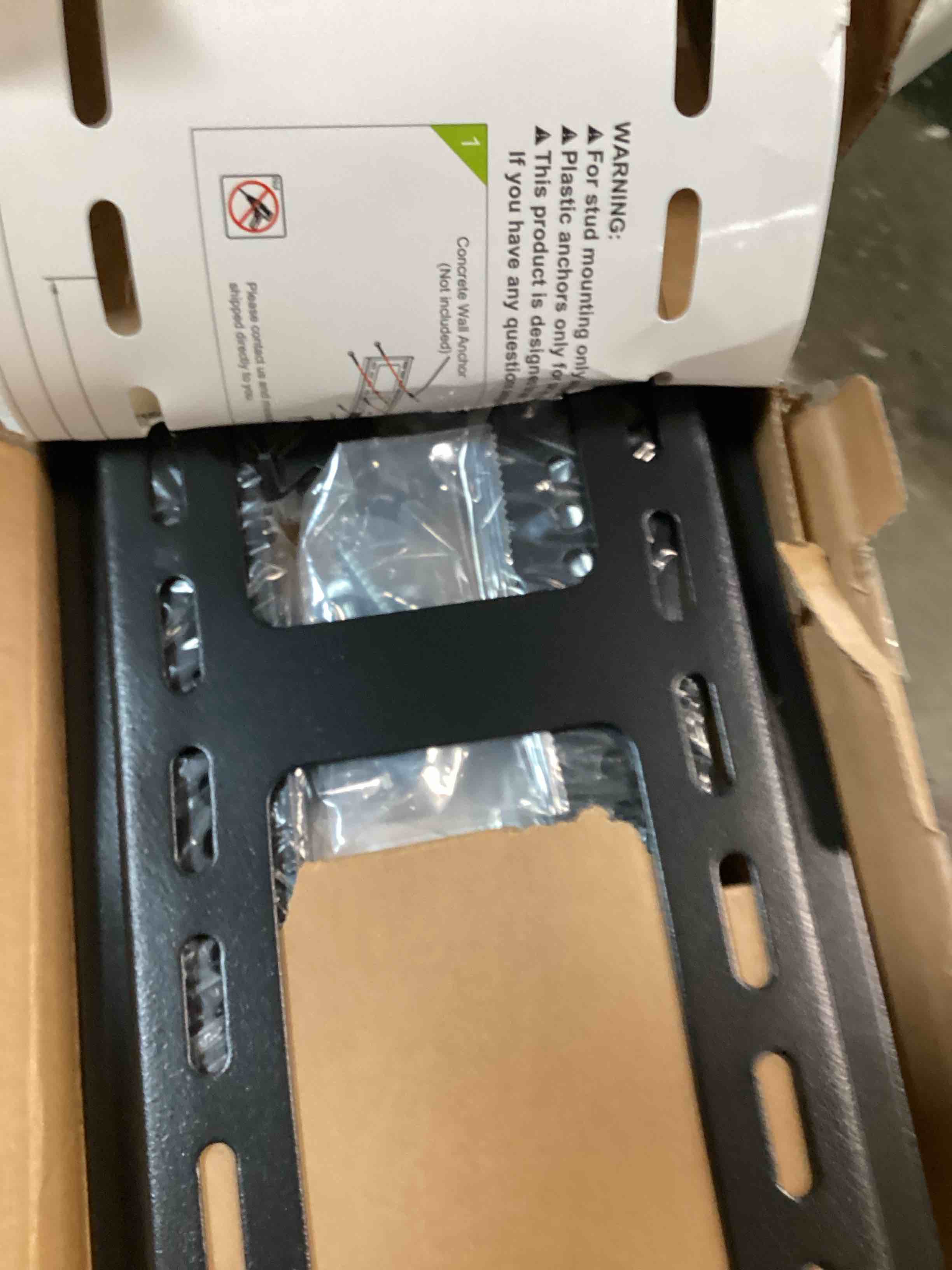 https://s3.amazonaws.com/lotting-images-prod/bidfta/BRN1971726_1745349846708.jpeg