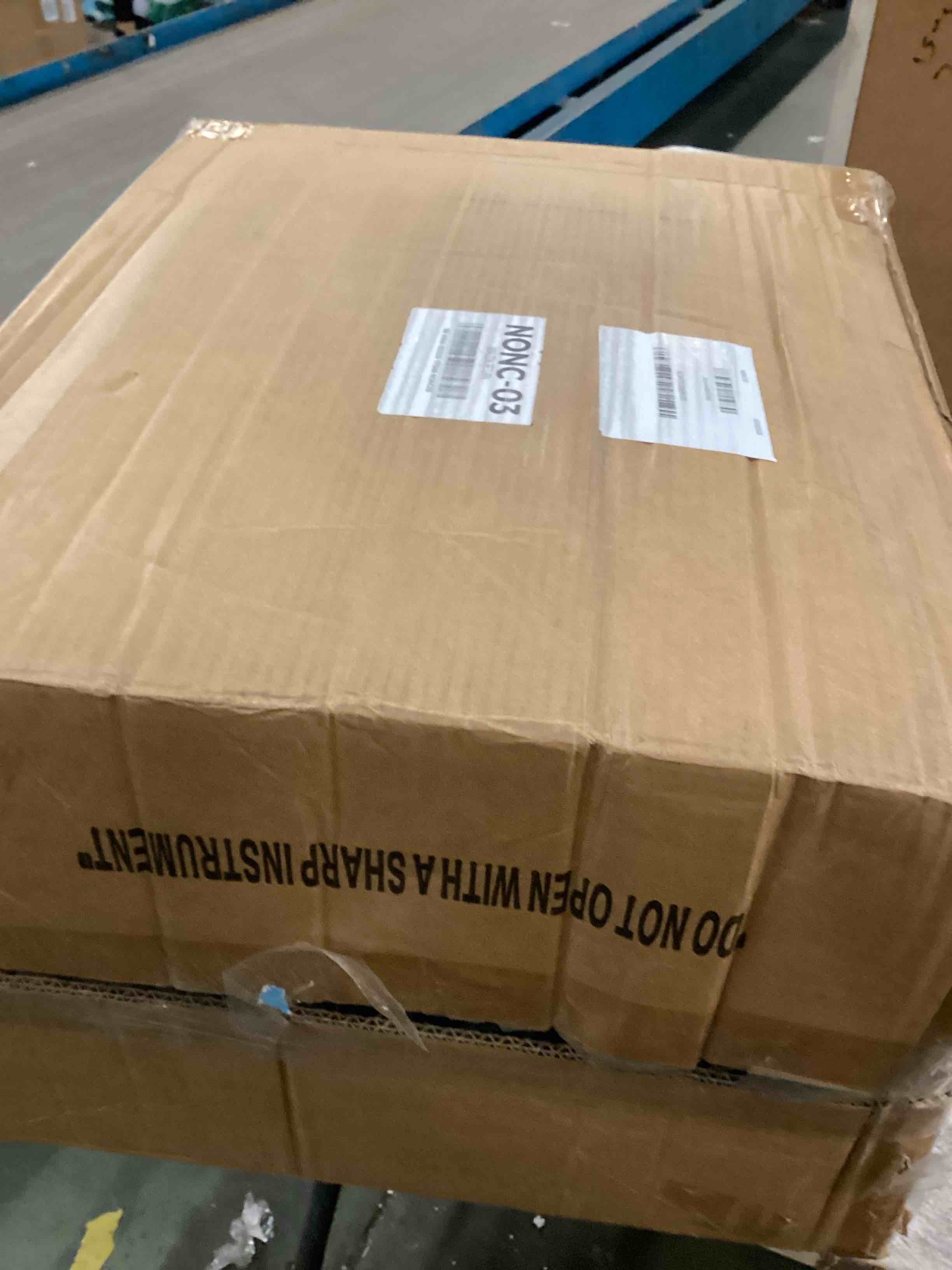 https://s3.amazonaws.com/lotting-images-prod/bidfta/BRN1971978_1745502337510.jpeg