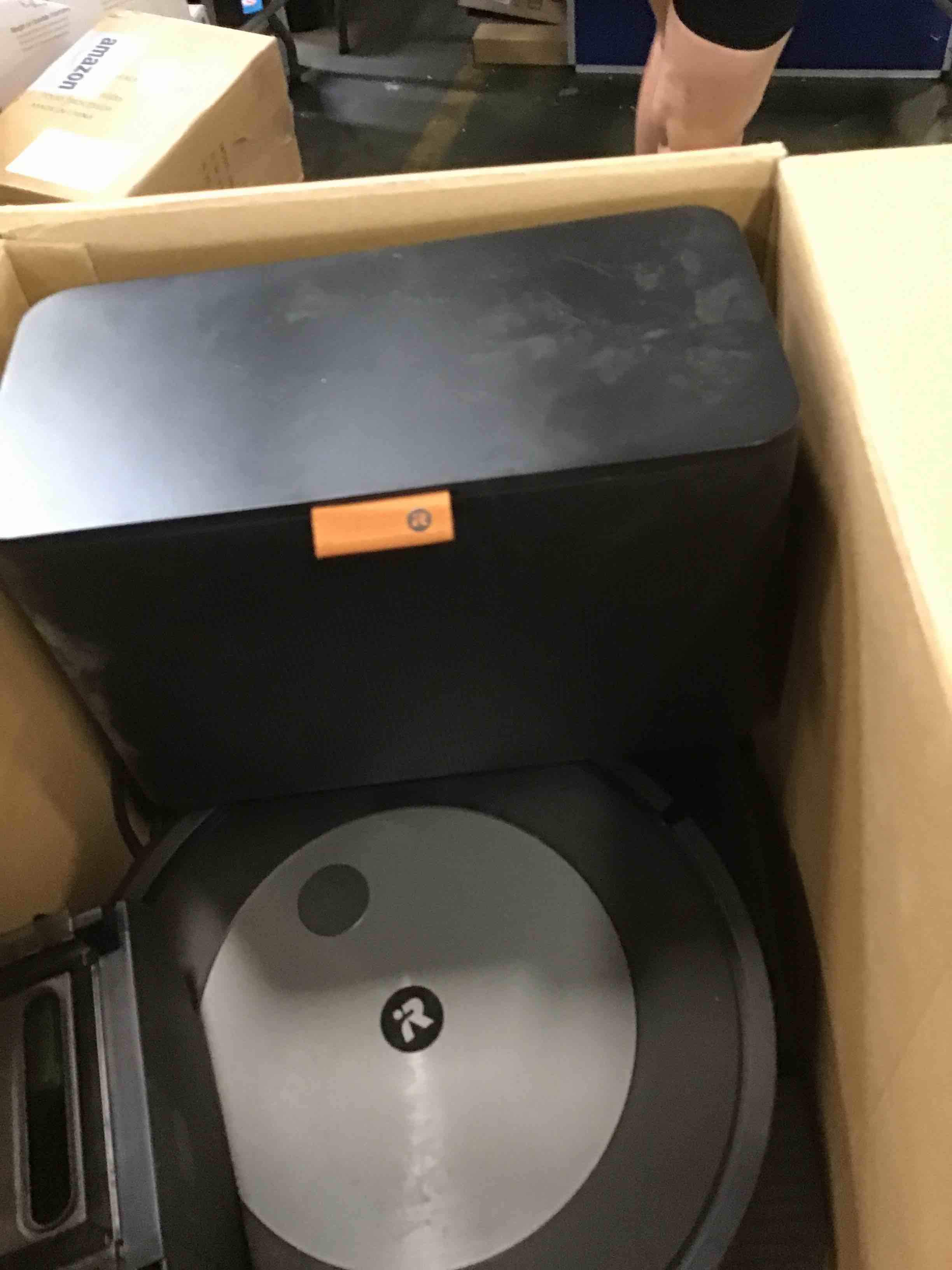https://s3.amazonaws.com/lotting-images-prod/bidfta/BRN1972208_1743605038005.jpeg