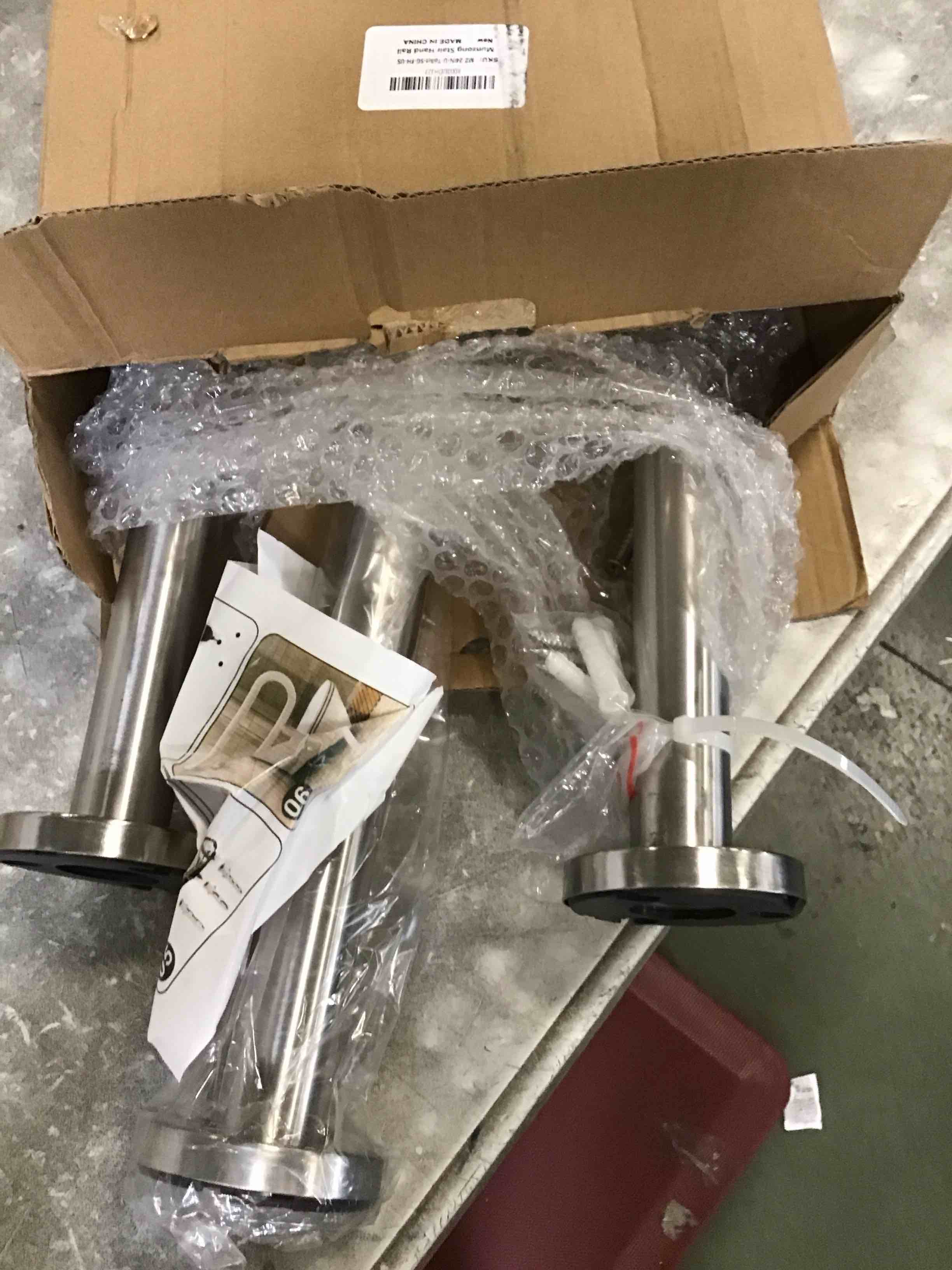https://s3.amazonaws.com/lotting-images-prod/bidfta/BRN1973225_1744302644793.jpeg