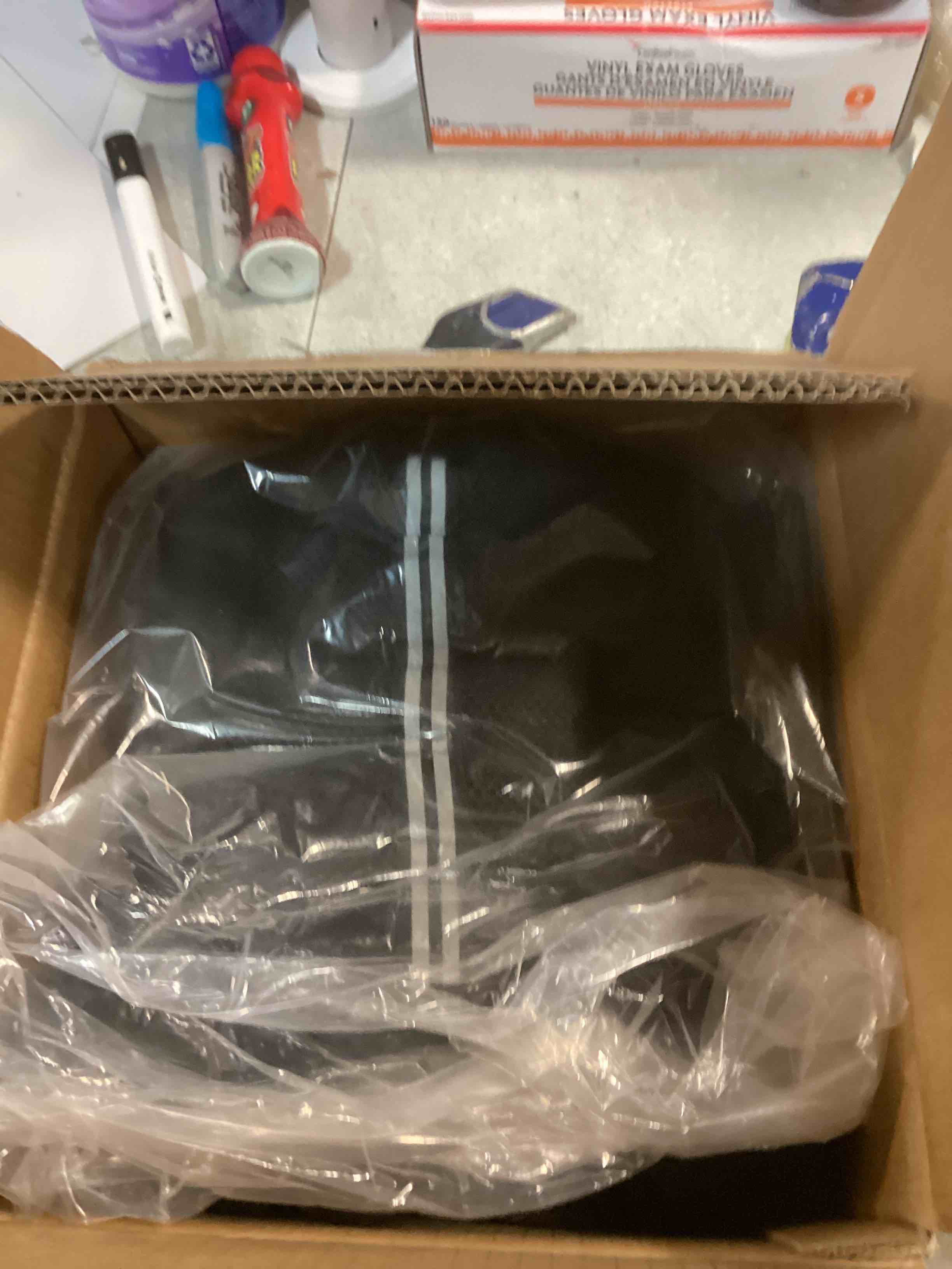 https://s3.amazonaws.com/lotting-images-prod/bidfta/BRN1973757_1744739565501.jpeg