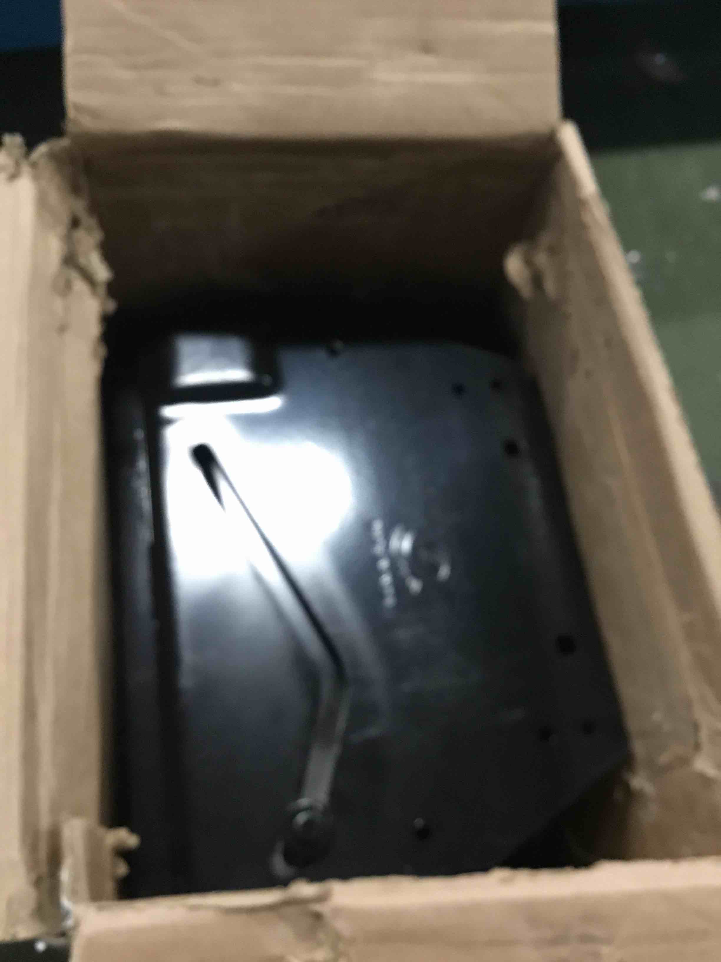 https://s3.amazonaws.com/lotting-images-prod/bidfta/BRN1974528_1745351629228.jpeg