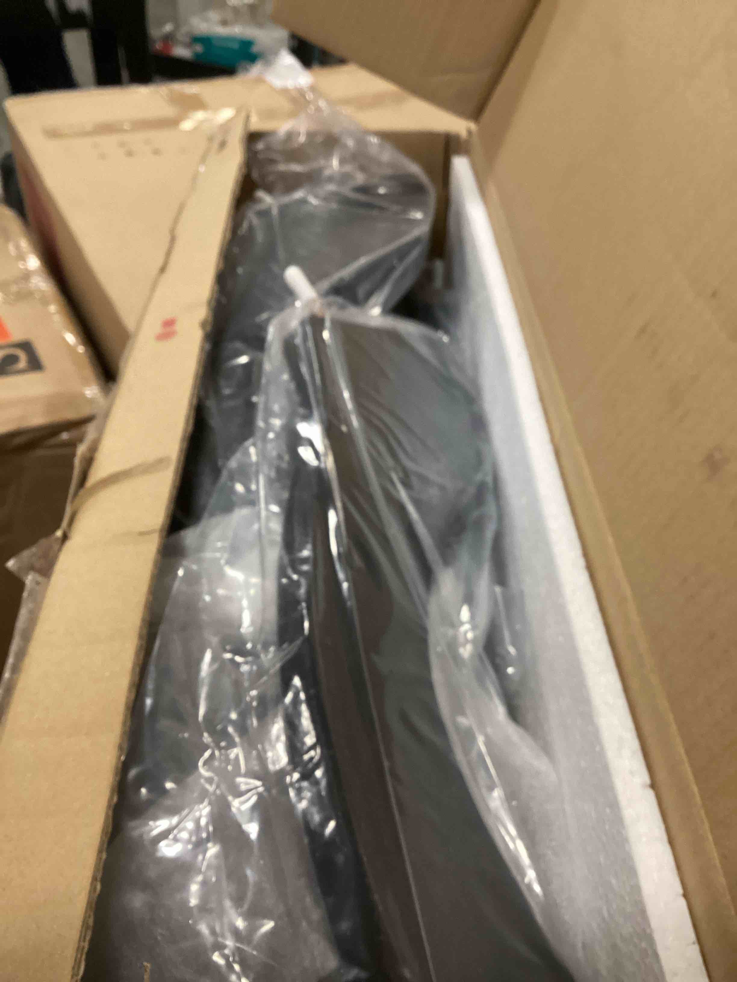 https://s3.amazonaws.com/lotting-images-prod/bidfta/BRN1979732_1747060009022.jpeg