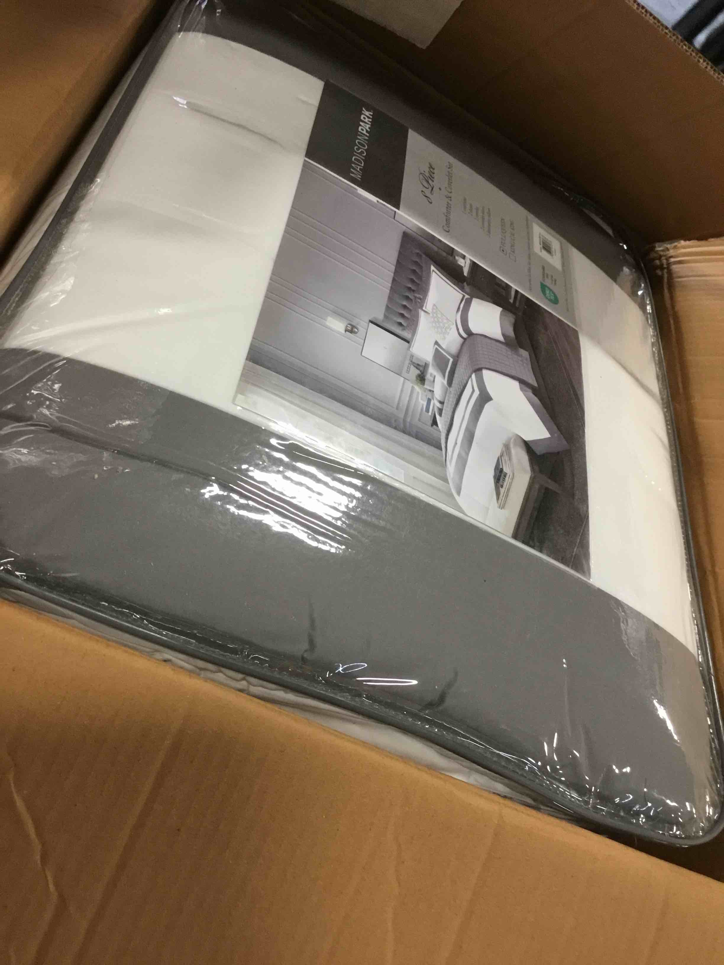 https://s3.amazonaws.com/lotting-images-prod/bidfta/BRN1981120_1742932023281.jpeg