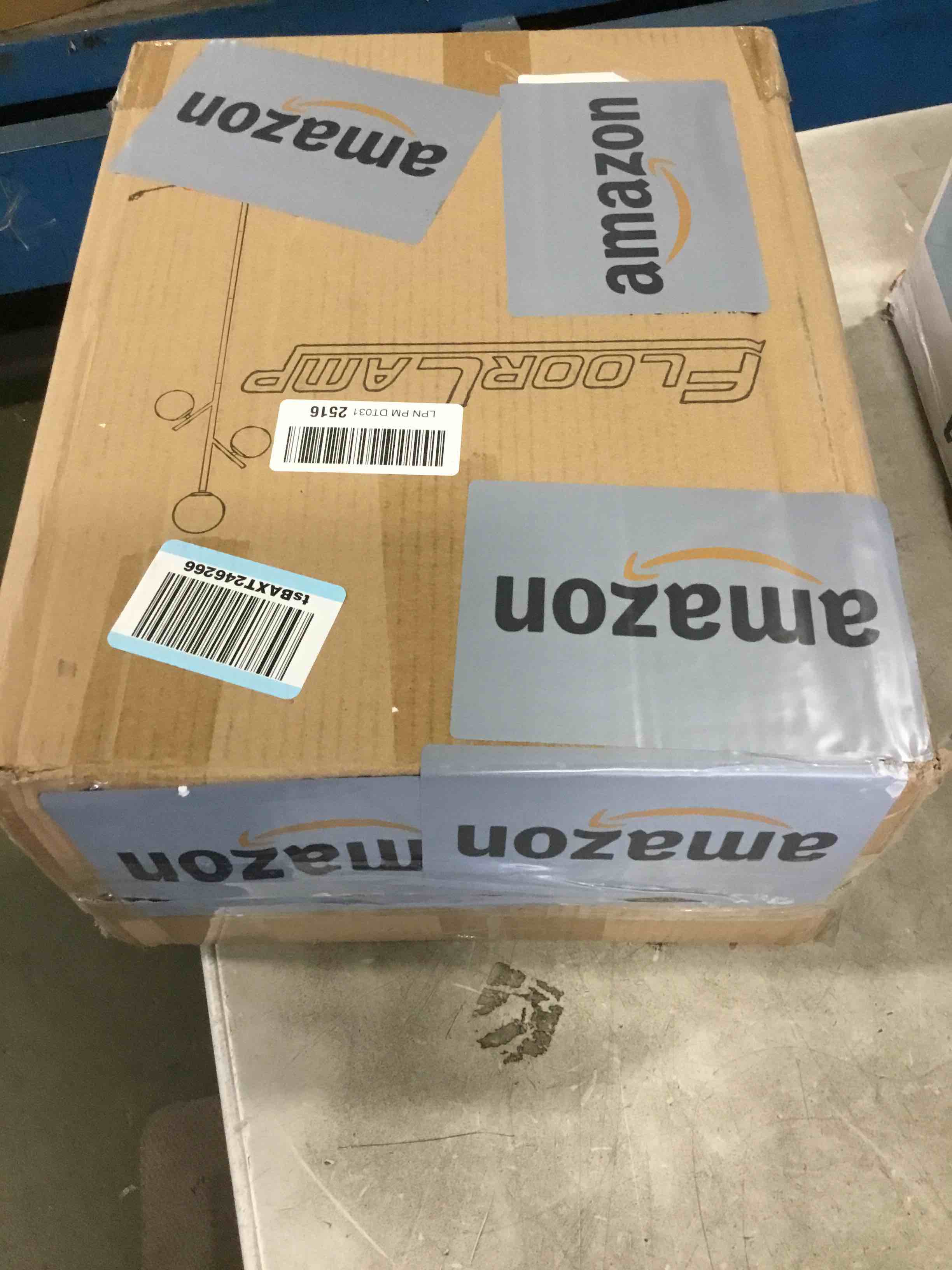https://s3.amazonaws.com/lotting-images-prod/bidfta/BRN1981319_1743014065888.jpeg