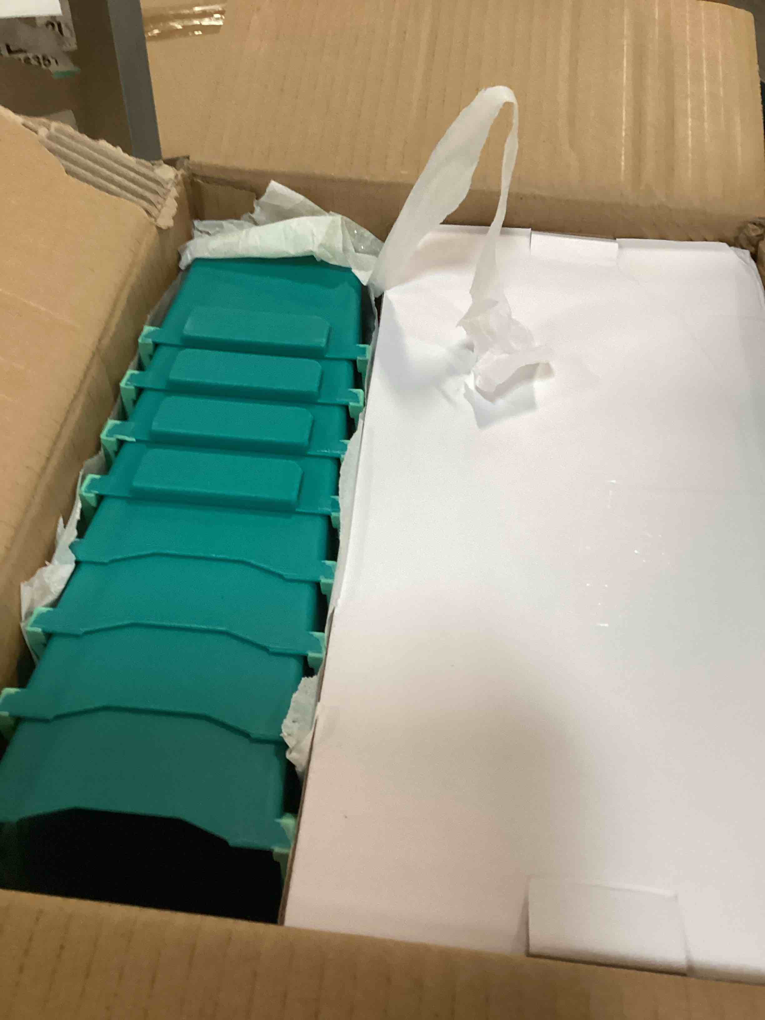 https://s3.amazonaws.com/lotting-images-prod/bidfta/BRN1984798_1746102680309.jpeg