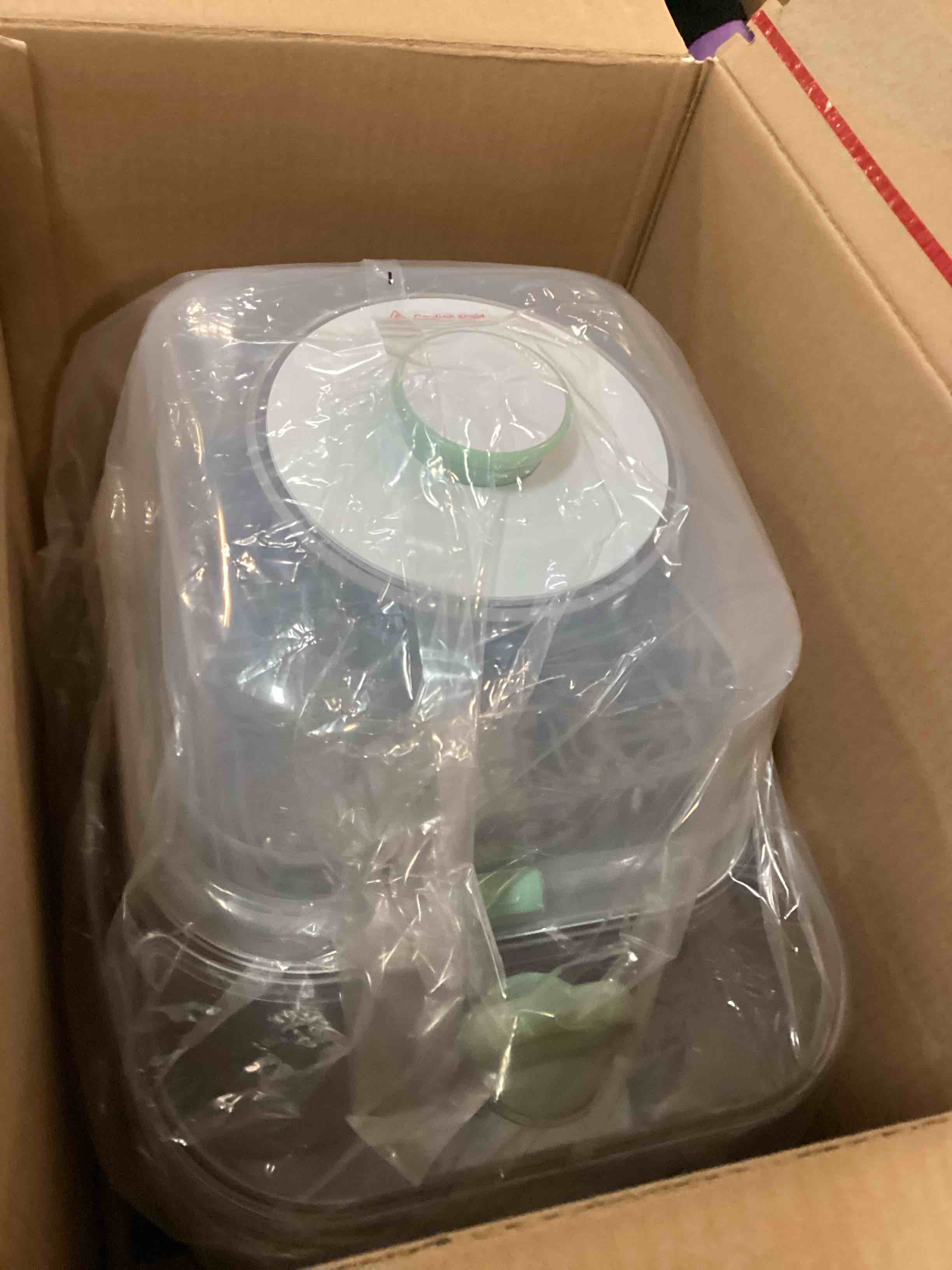 https://s3.amazonaws.com/lotting-images-prod/bidfta/BRN1984888_1746113858117.jpeg