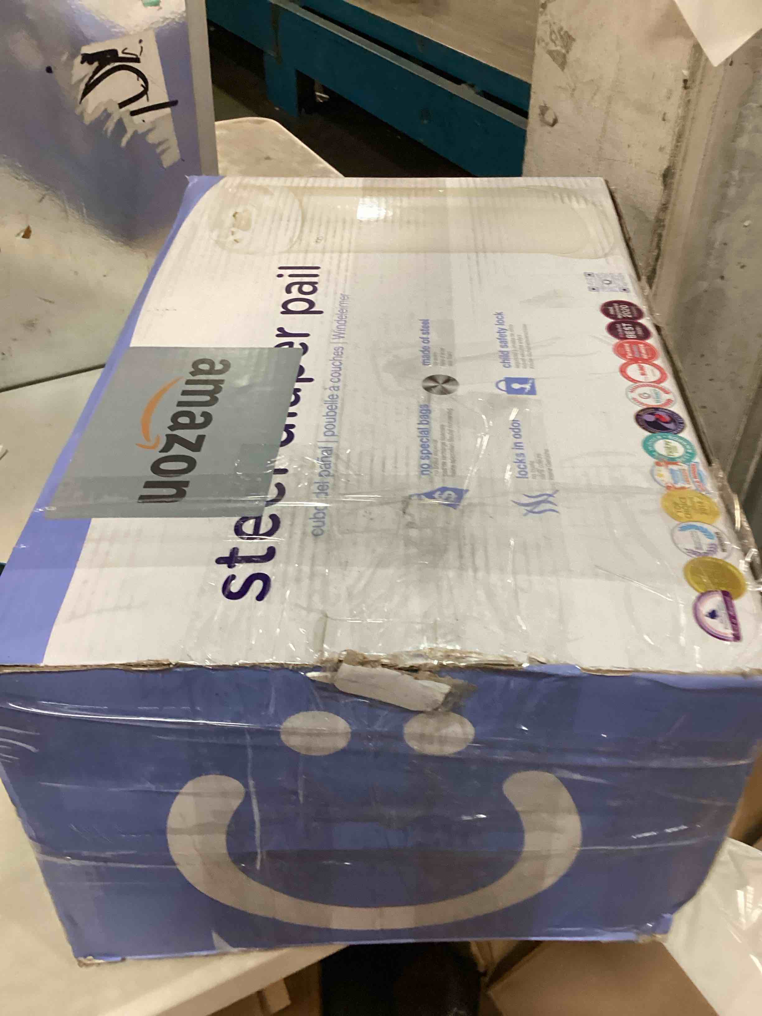 https://s3.amazonaws.com/lotting-images-prod/bidfta/BRN1984897_1746114780019.jpeg