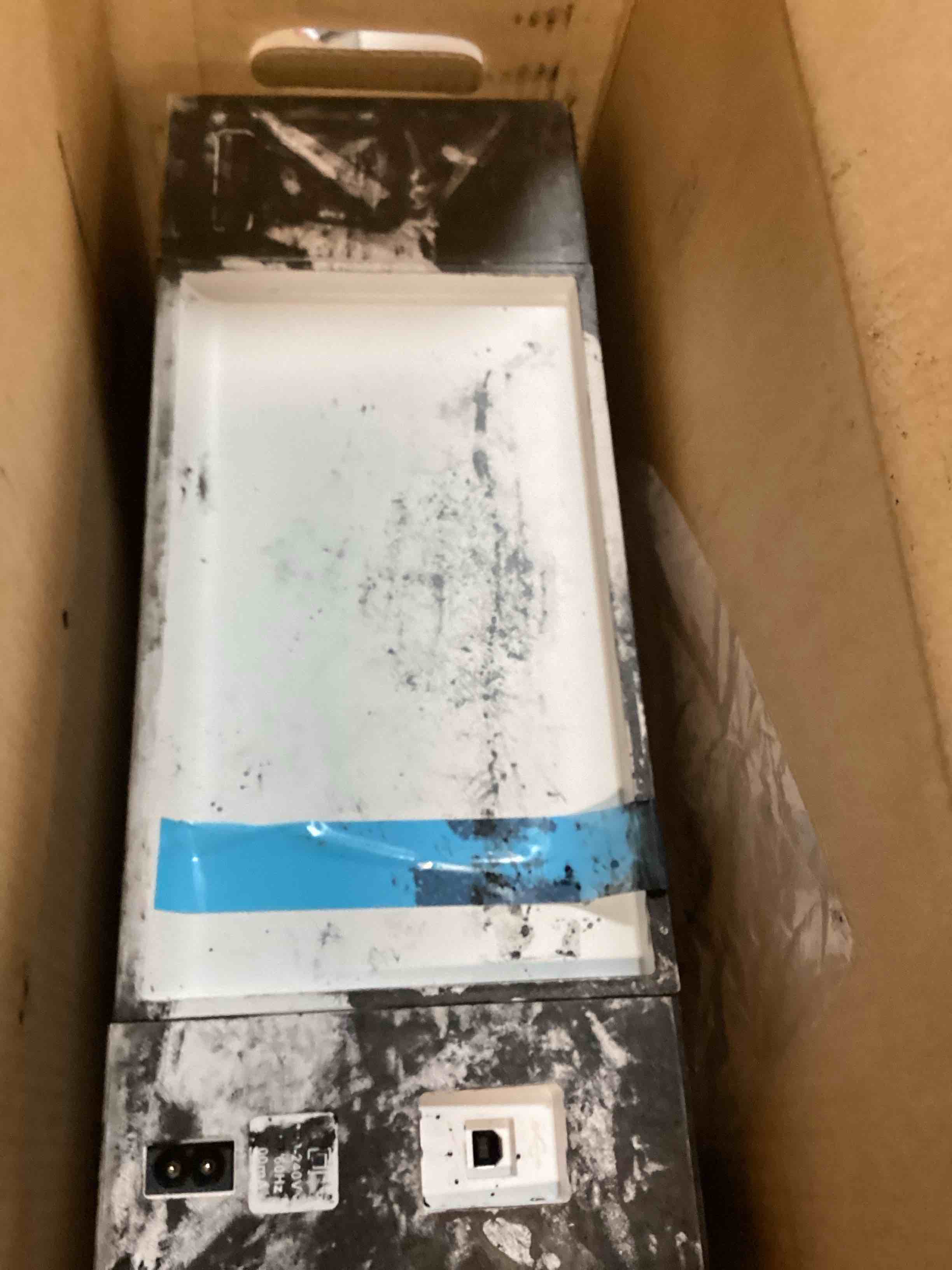 https://s3.amazonaws.com/lotting-images-prod/bidfta/BRN1985326_1746459681060.jpeg