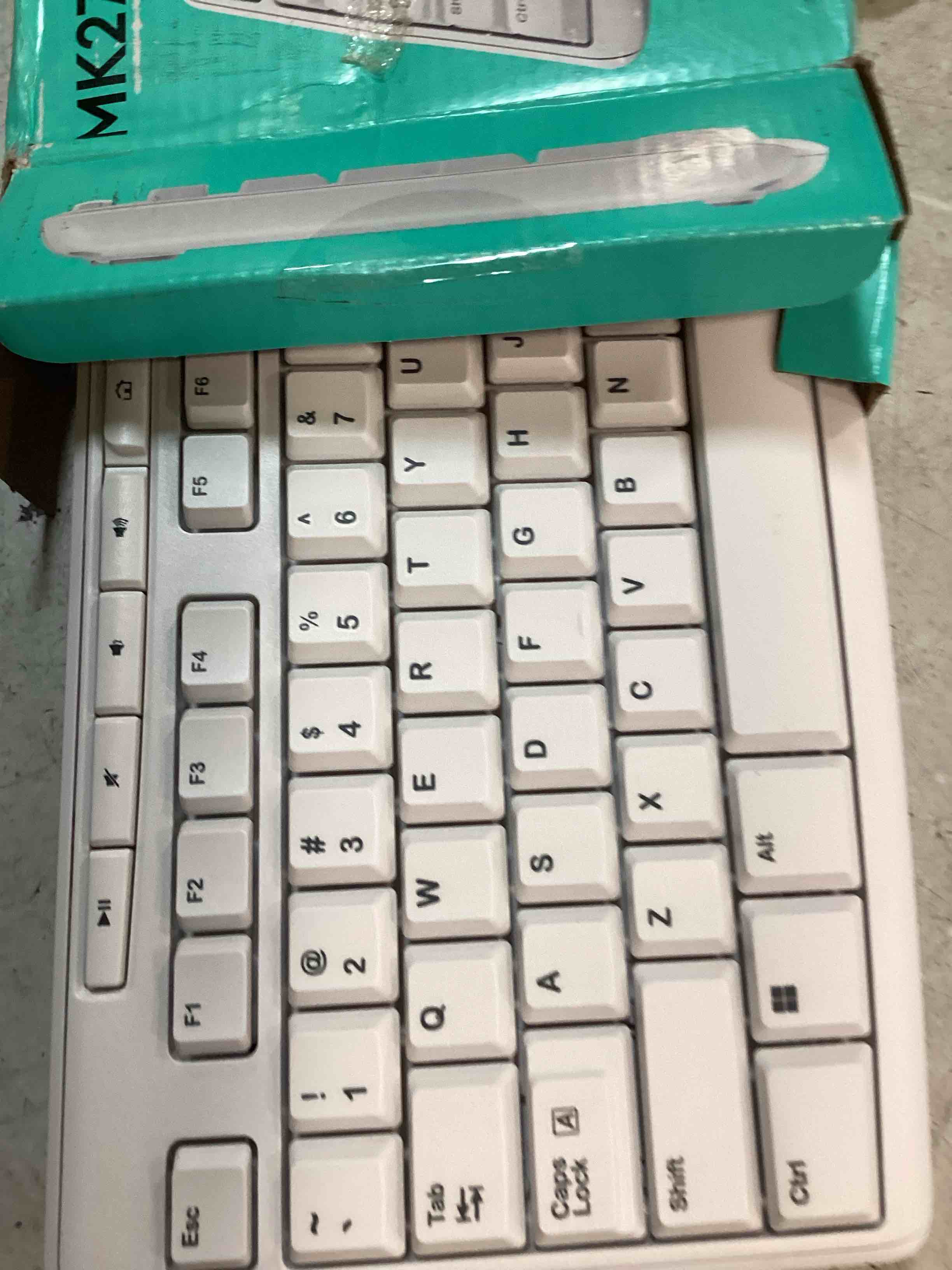 https://s3.amazonaws.com/lotting-images-prod/bidfta/BRN1985356_1746466401681.jpeg